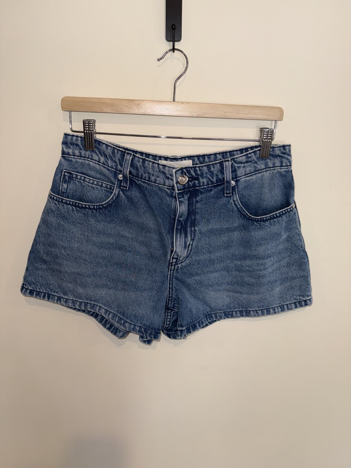 Olive Cooke x Outland Denim Ebony High Flare Shorts in Marina Mid Blue Size 28