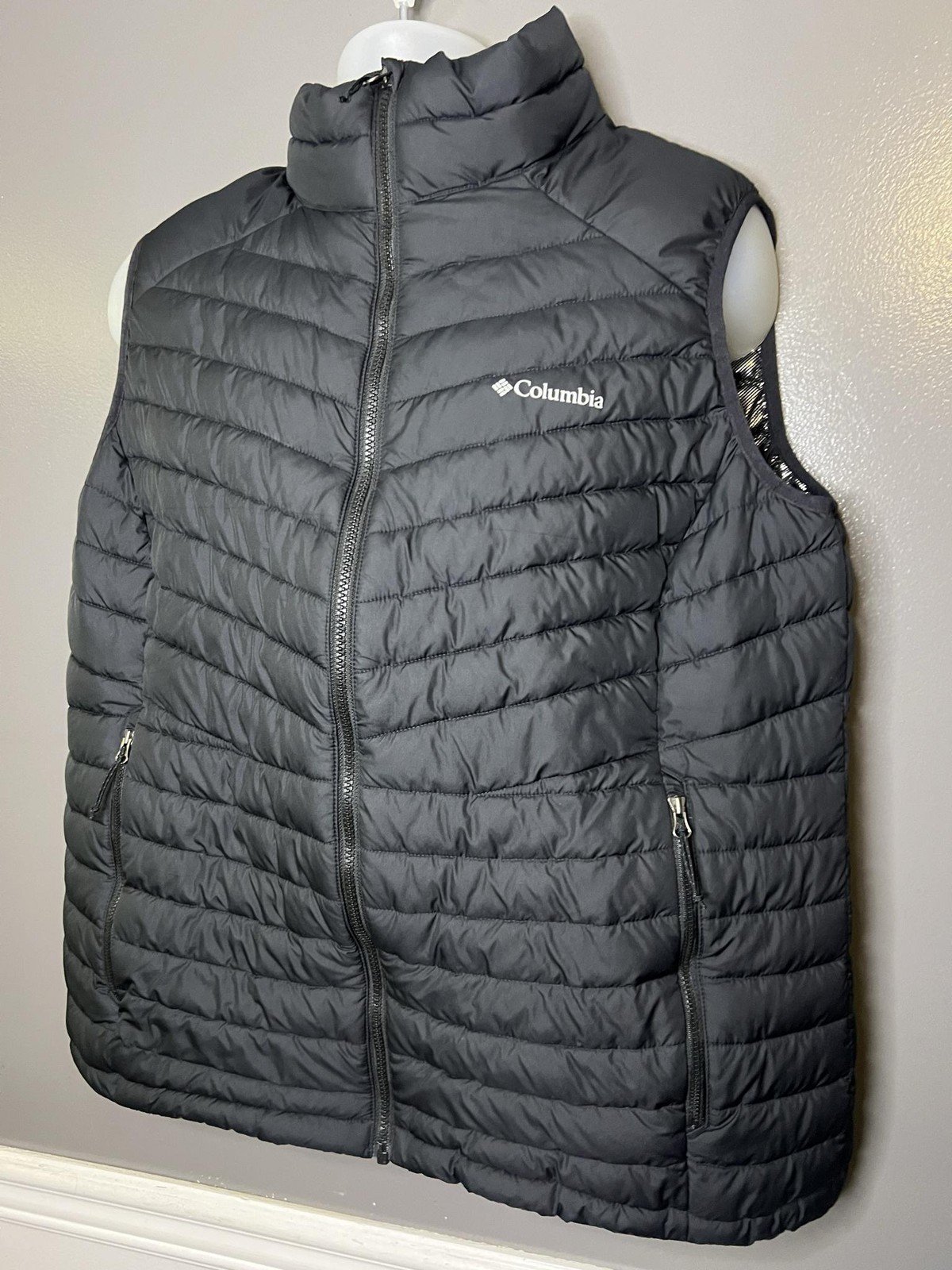Columbia Vest Mens 2XL Black Omni-Heat Puffer Insulated Zip Pockets Lightweight
