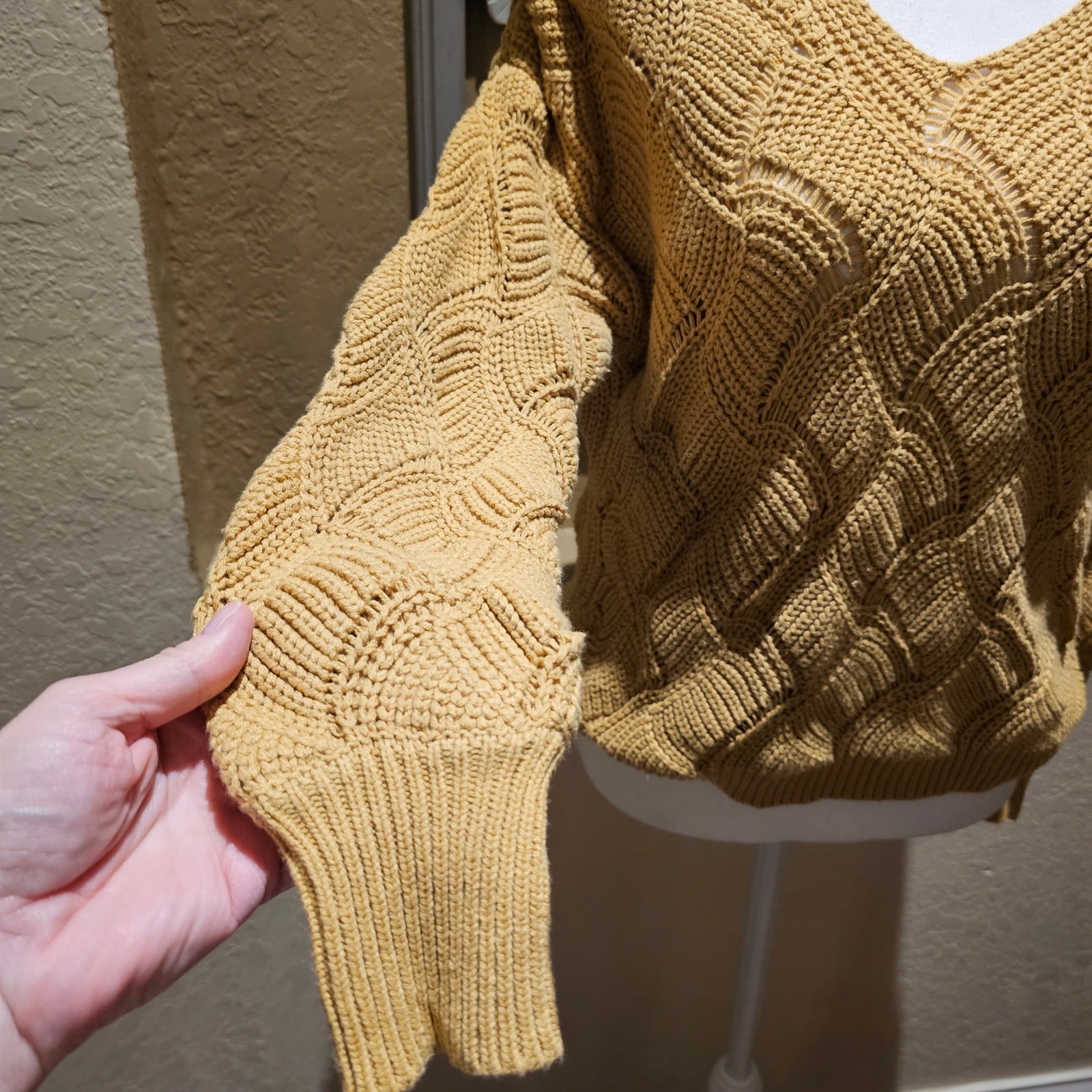 Moon and Madison Mustard Sweater Size S Cozy Minimalist Timeless Capsule Style