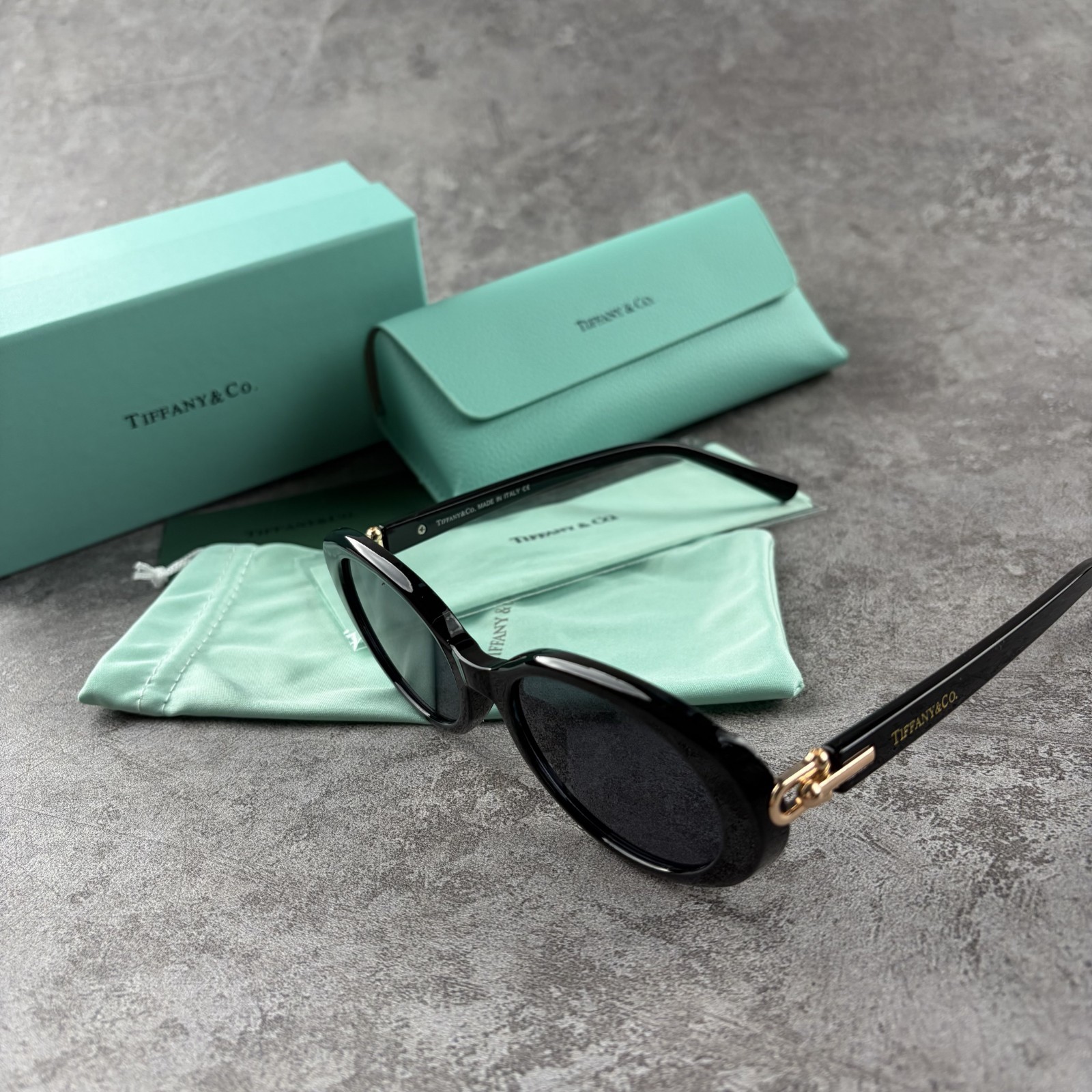 New In Box – Tiffany Black & Blue Oval Sunglasses for Women Designer Eyewear