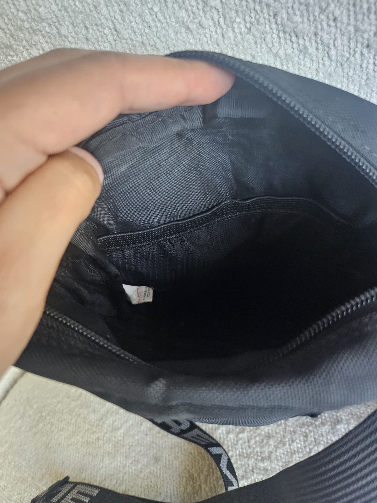 Supreme SS18 Shoulder Bag Black Cordura crossbody Authentic