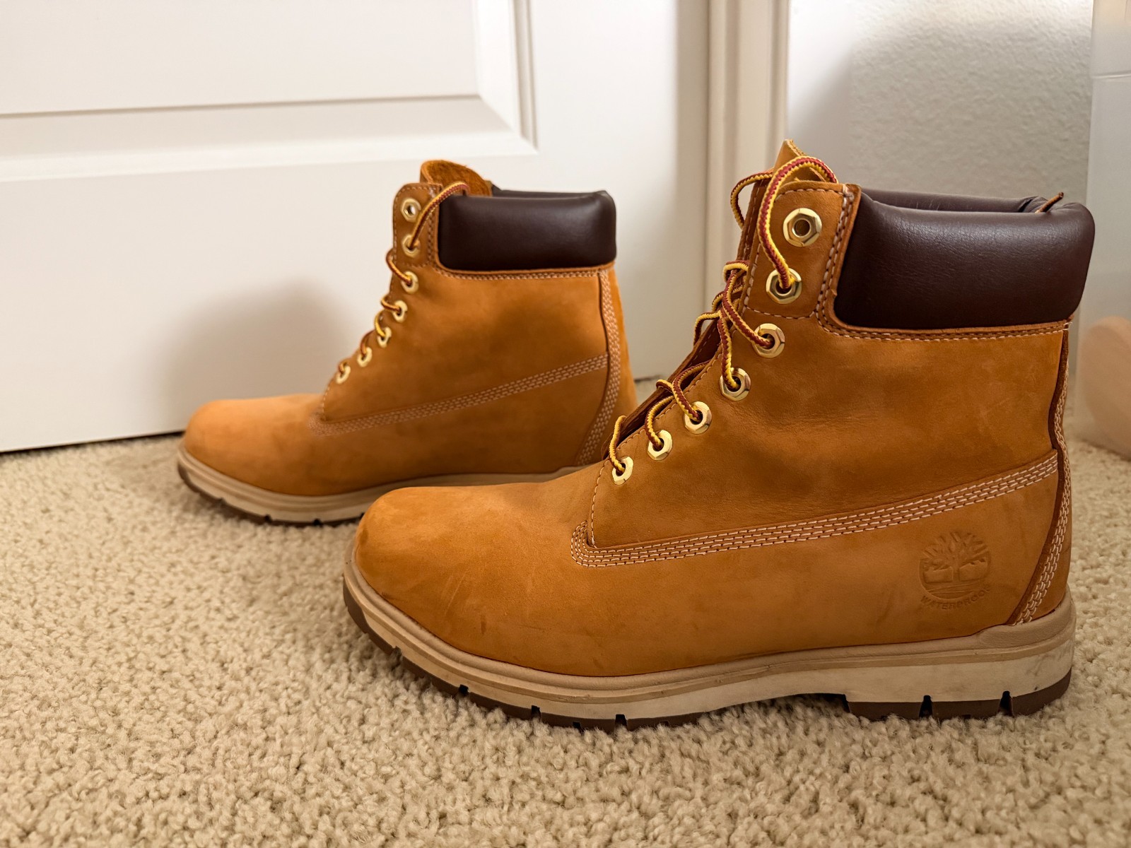Timberland Premium Waterproof Boots for Men – Wheat – Size 10.5 – Used No Box