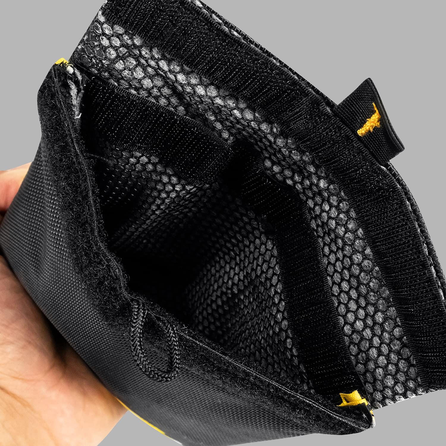 Skunk Mr Slick Smell Proof Bag 6″ (Black/Black)
