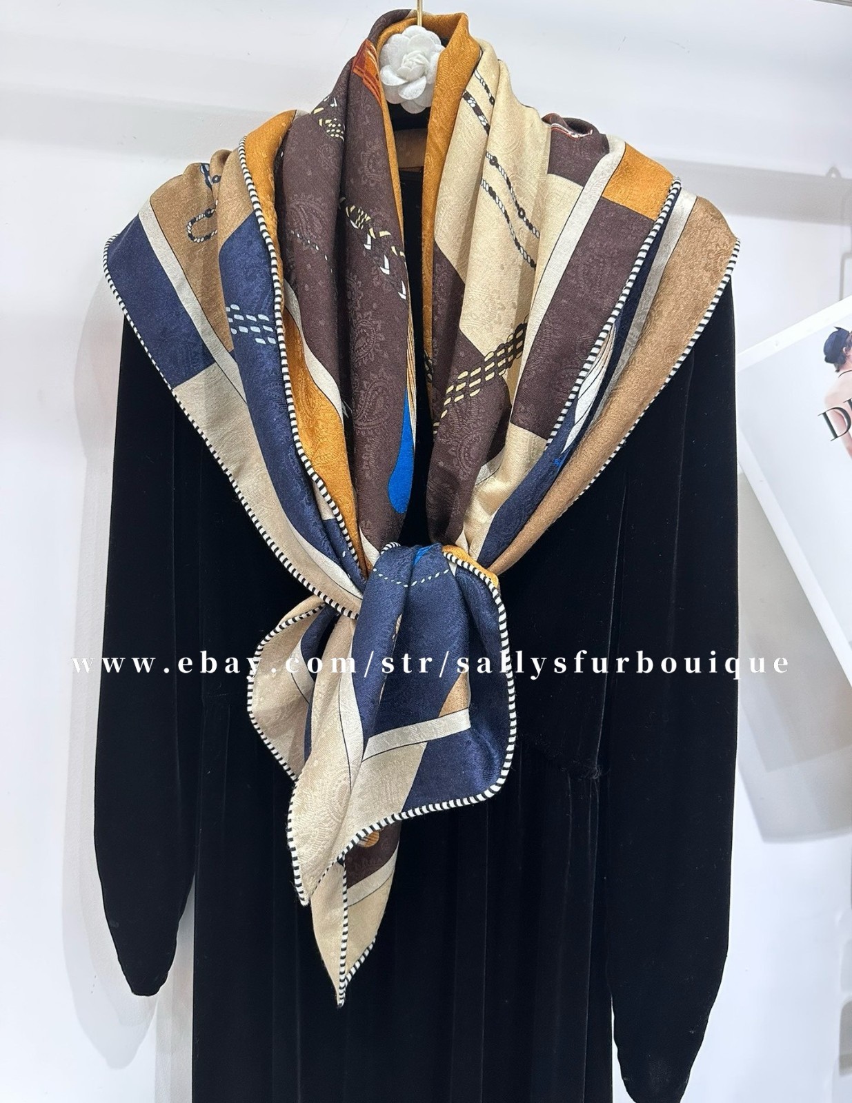 70% Cashmere 30% Silk Jacquard Wrap Scarf Saddle Print 2 Face Shawl 43″