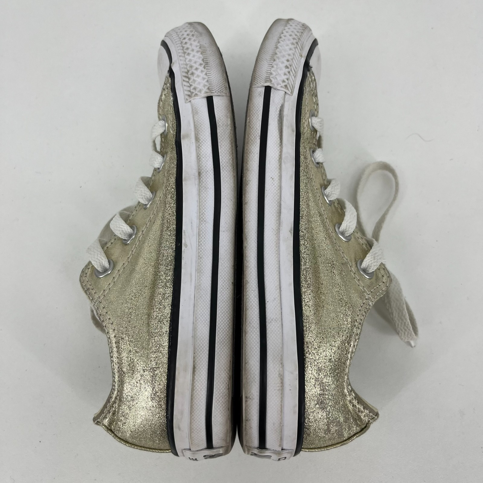 Converse Shoes Men’s 4 Women’s 6 Chuck Taylor All Star Ox Sneakers 153181F Gold