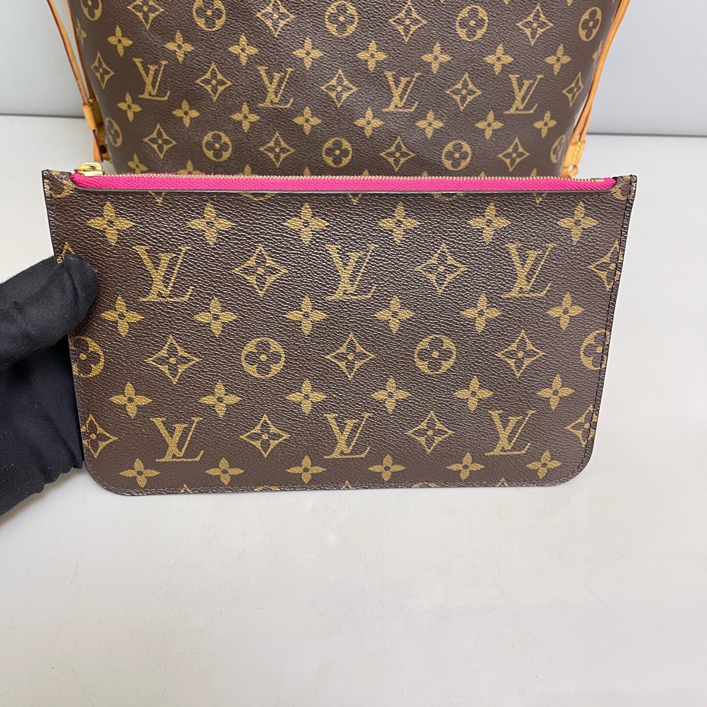 Louis Vuitton Pre-Owned Authentic Shopping Bag Monogram Free Tracked Shipping