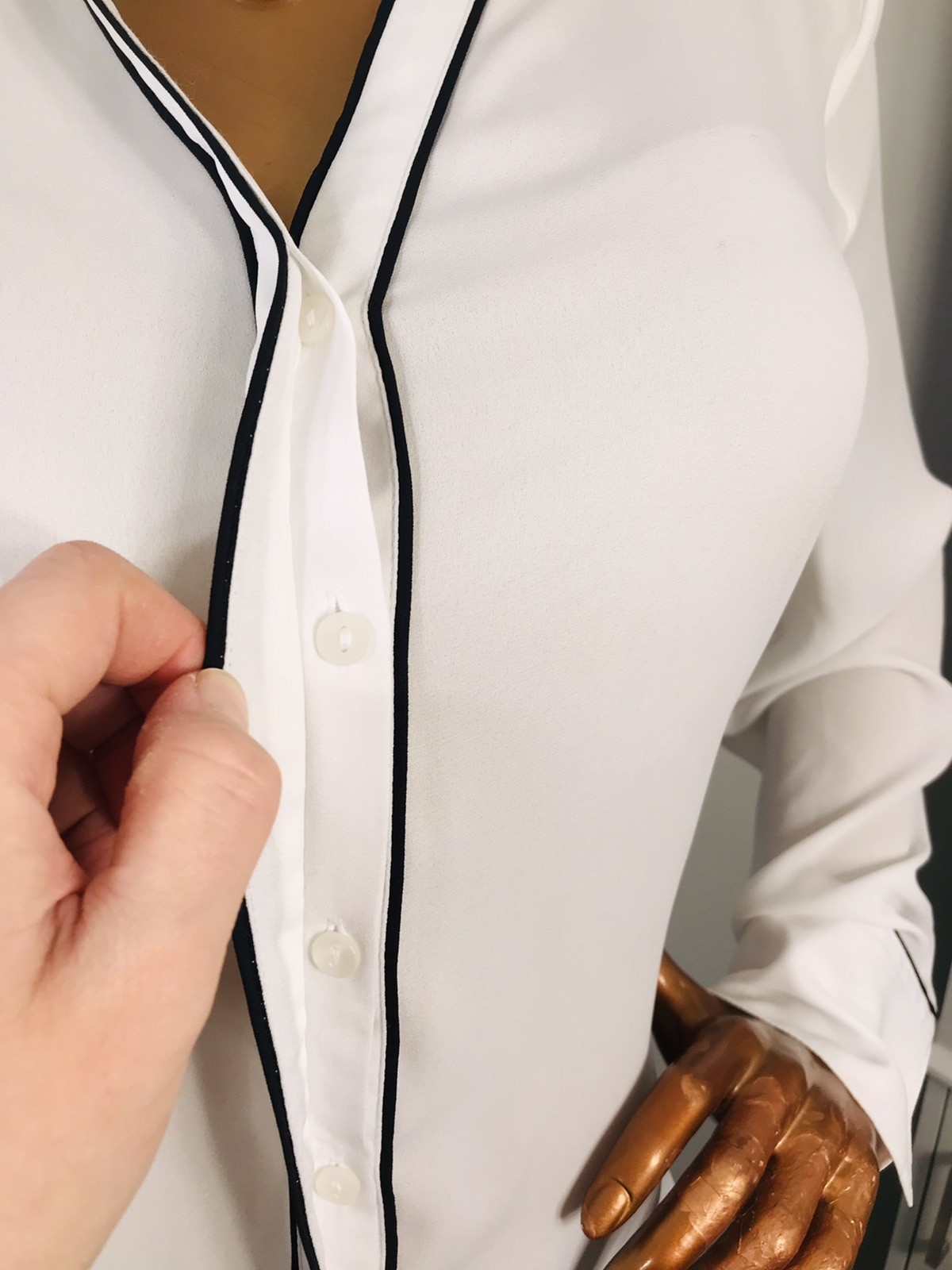 Worthington L Top NWT $37 Sheer Black White Button Up Shirt Blouse Lite Low Cut