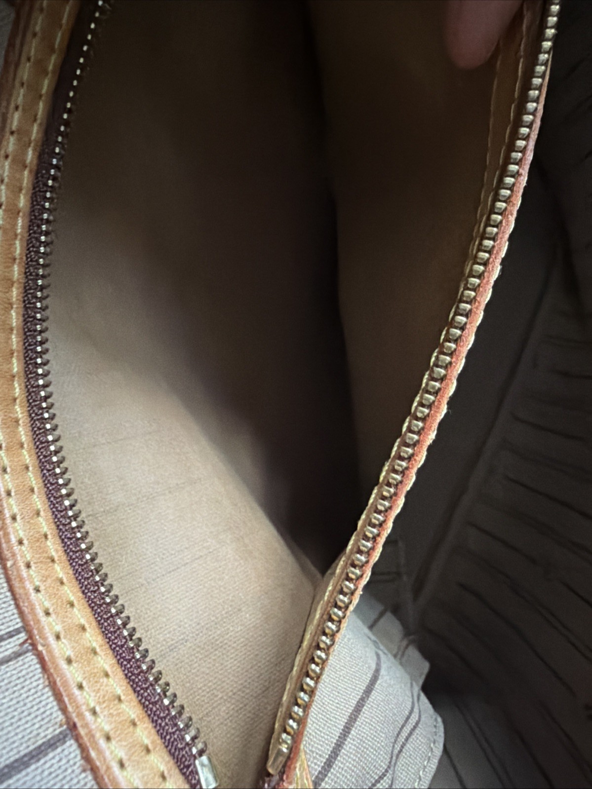 LOUIS VUITTON Neverfull MM Monogram Canvas Beige Tote Bag M40156