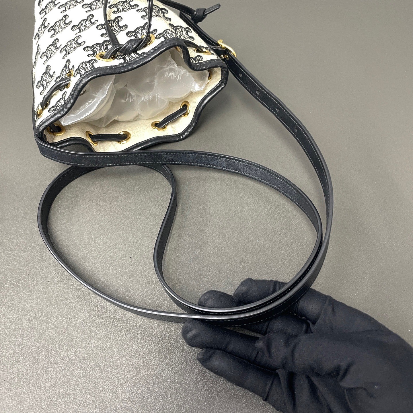 Celine Pre-Owned Authentic Bucket Bag Black 9*16.5 Free Tracked Shipping