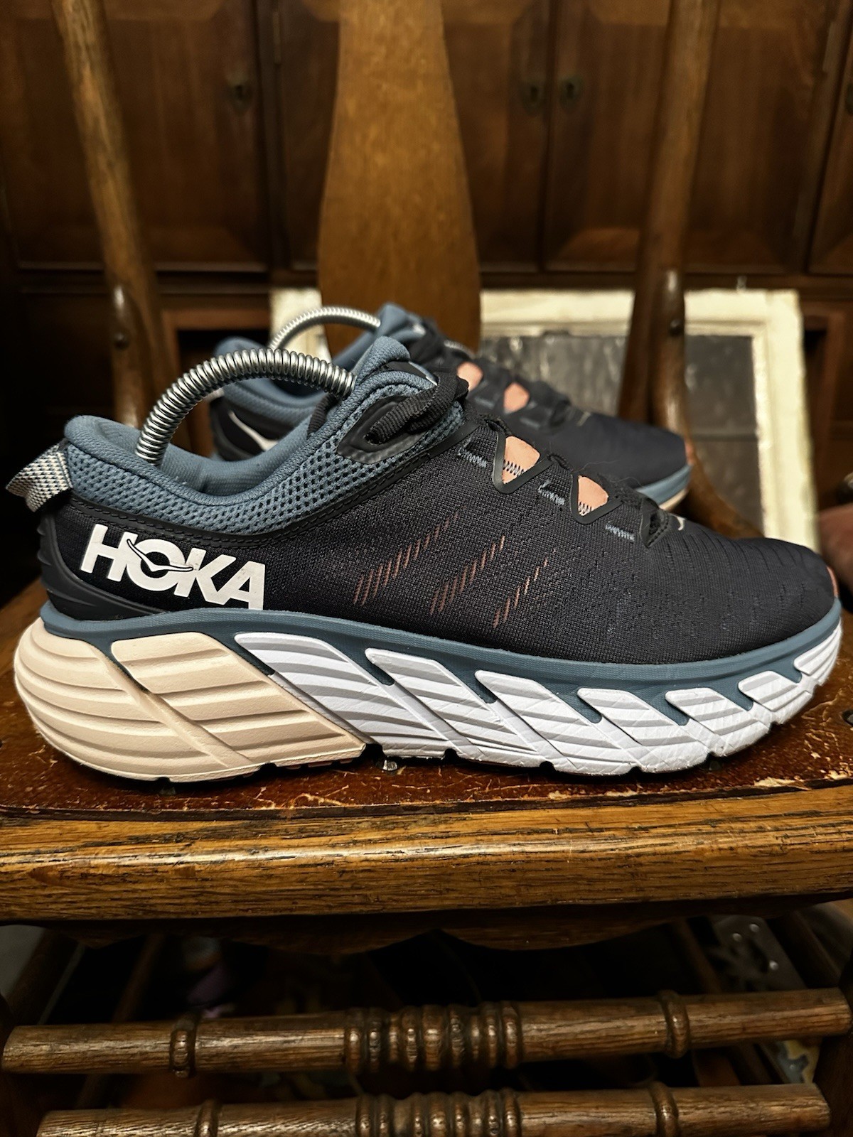 Hoka One One W Gaviota 3 Running Shoes Women’s Size 9.5B 1113521 Blue Pink EUC
