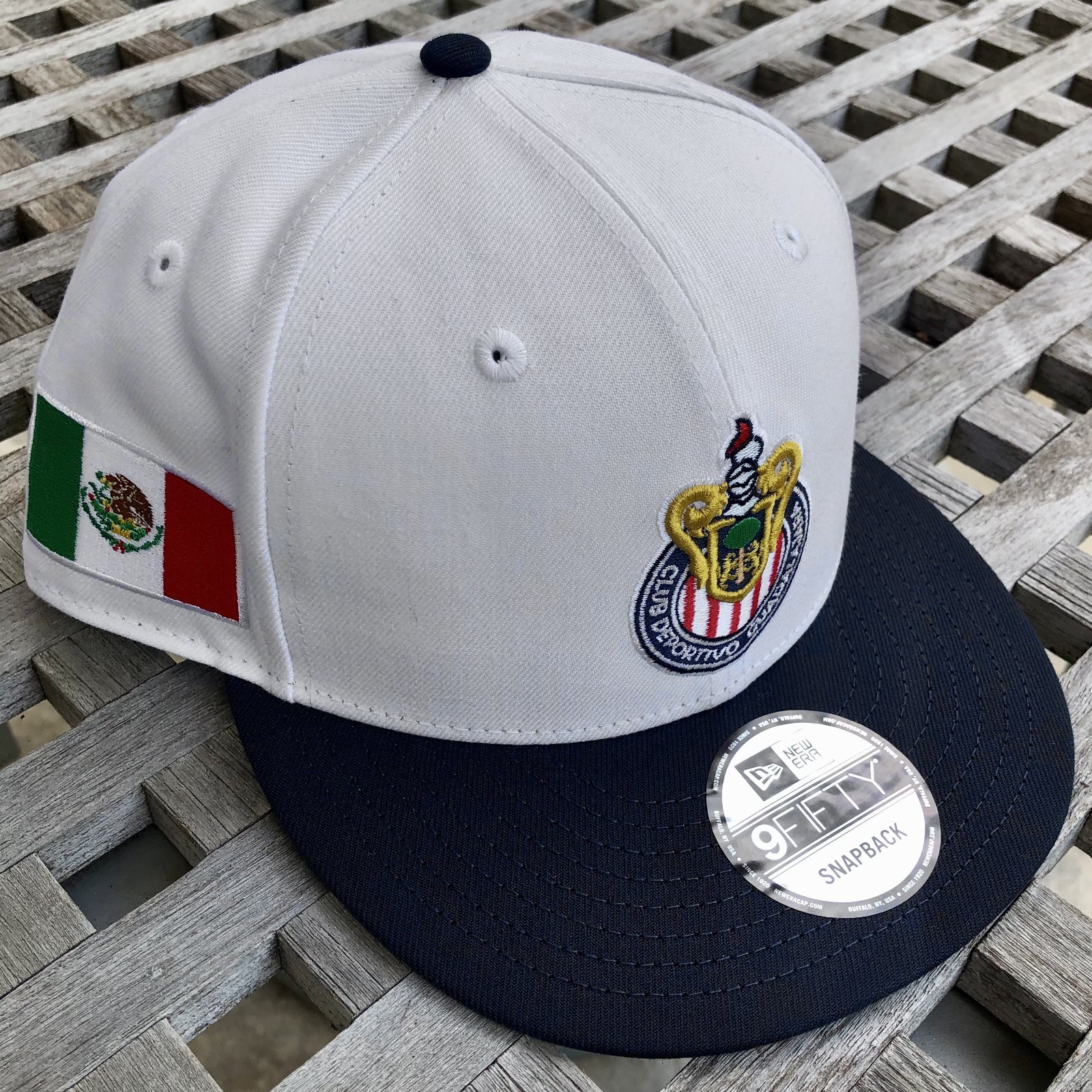 Chivas de Guadalajara Mexico Flag Patch New Era 9FIFTY 2 Tone Snapback Hat