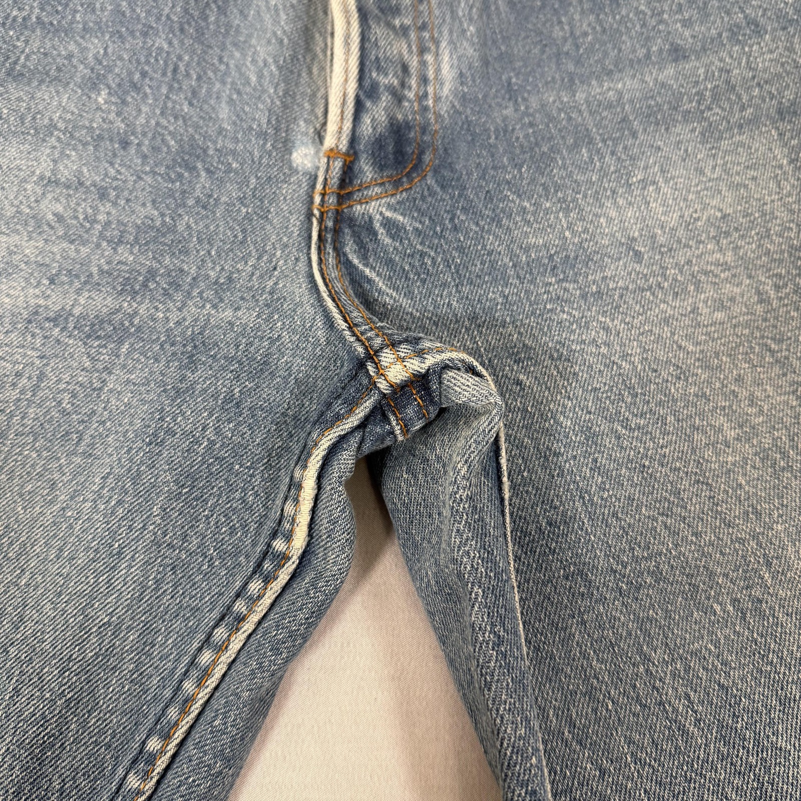 Vintage Levis Jeans Womens 24×30 Blue 501 Straight Fit Denim Pants 80s 90s USA