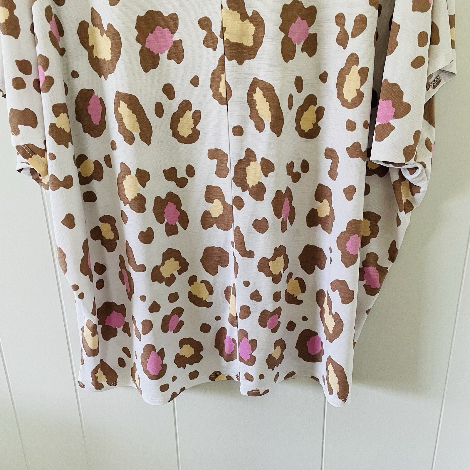Paisley Grace Boutique Animal Print Lightweight Tee Size 3XL