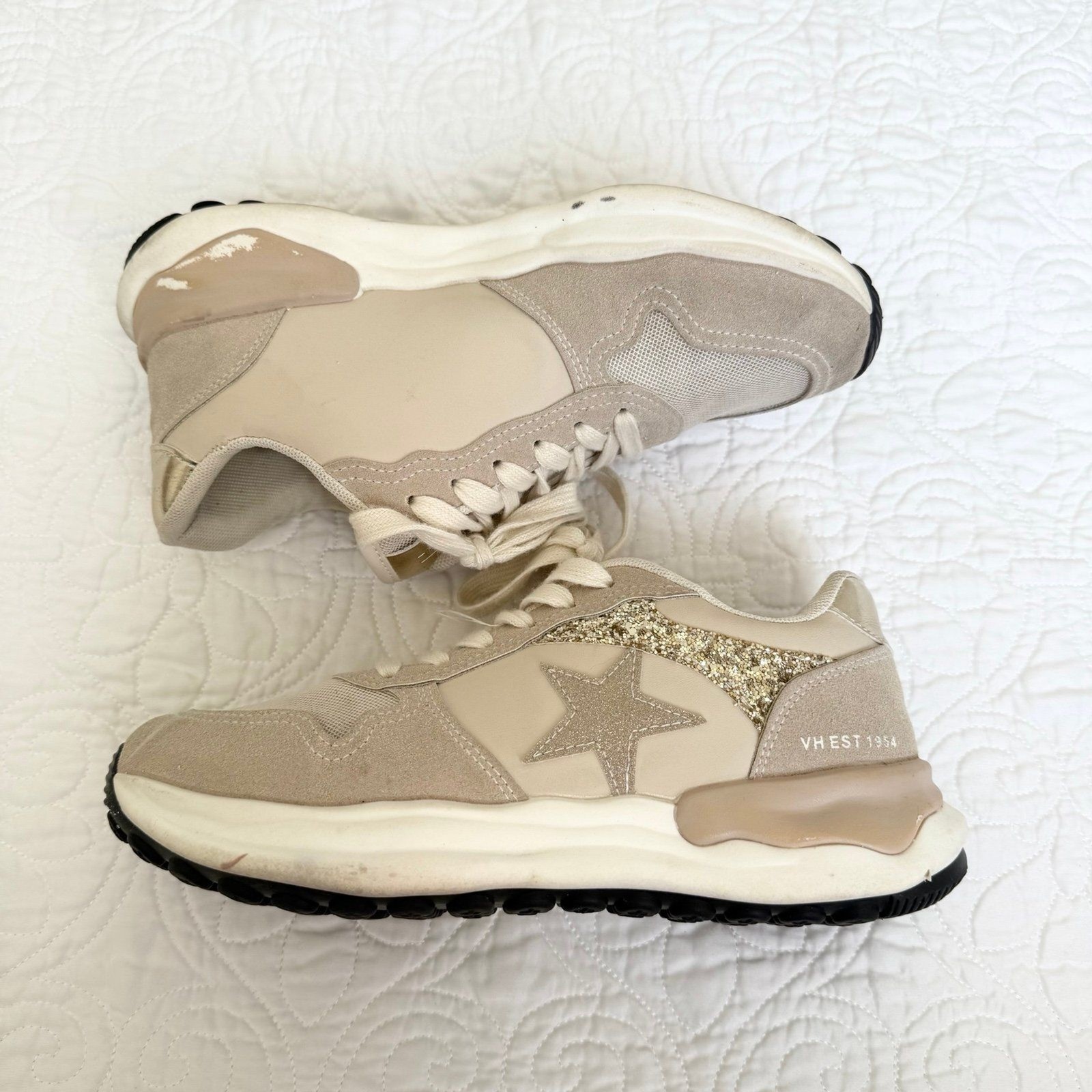Vintage Havana Run Sneakers in Nude Glitter Size 8