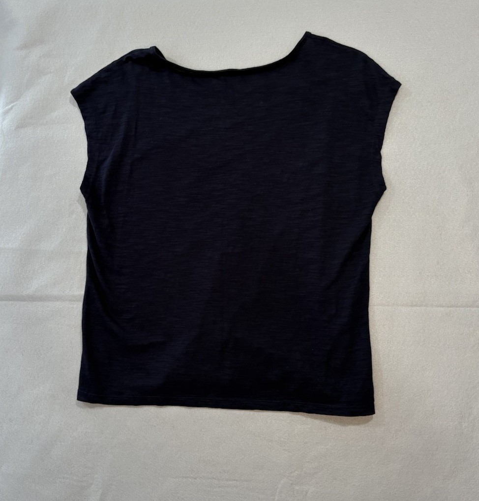 Talbots Petites Large Navy Blue Floral Tropical Embroidered Cap Sleeve T-Shirt