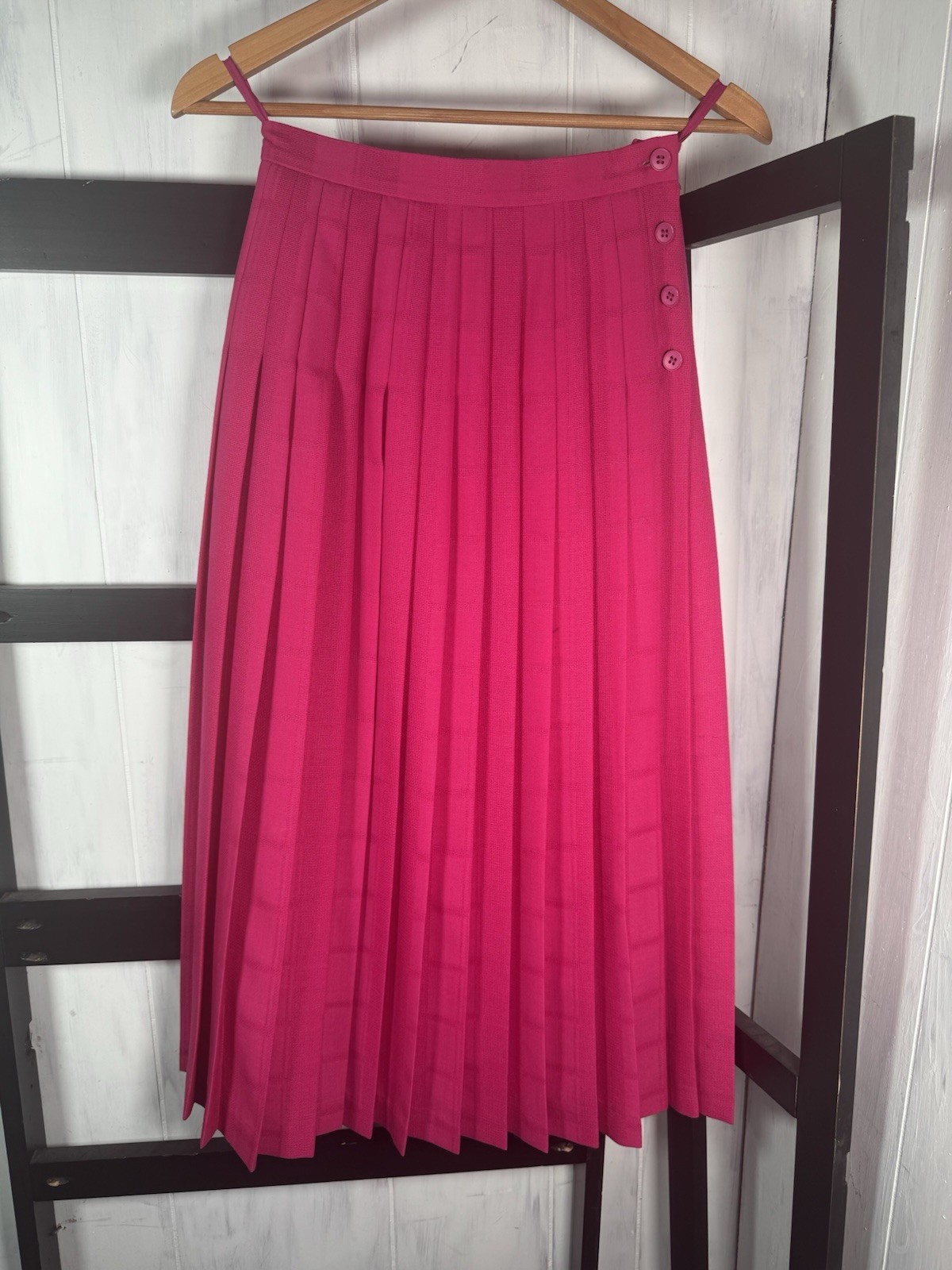 Retro Y2K Jaeger Fuchsia Wool Blend Pleated Midi Skirt, Size 24″ Waist XS Mint