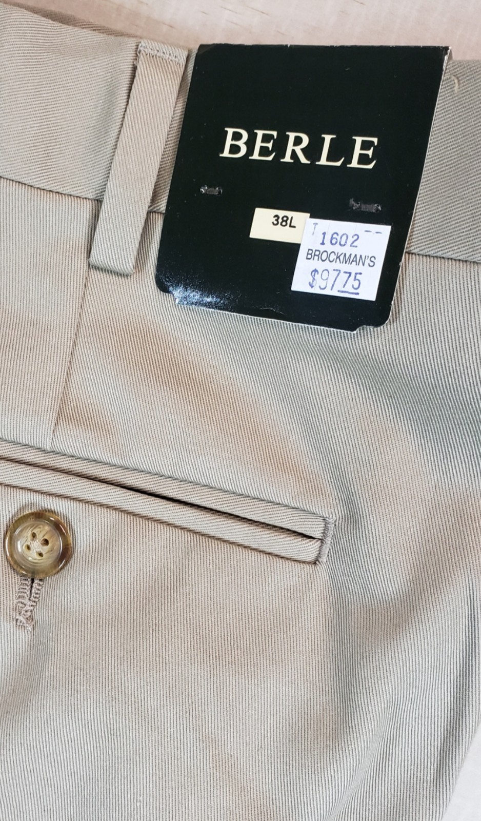 NWT Men’s Berle Tan Beige Flat Front Twill Khaki Pants Size 38 L