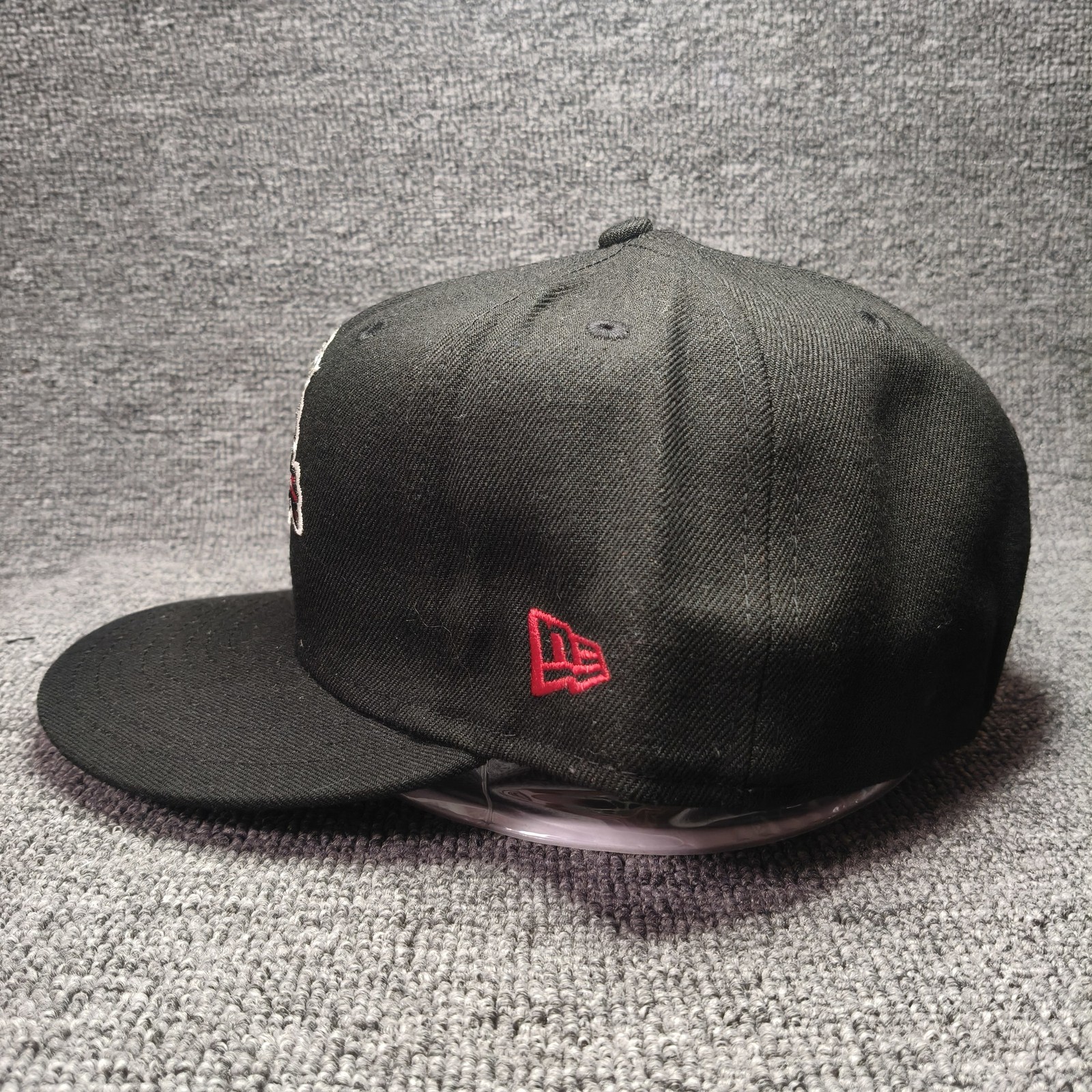 New Era Minor League Baseball 59FIFTY Fitted Black 7 3 8 Retro Cap