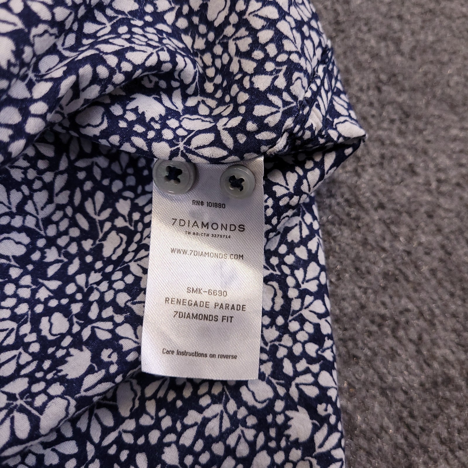 7D 7 Diamonds Renegade Parade Mens XL Abstract All Over Rayon Blend Button Down