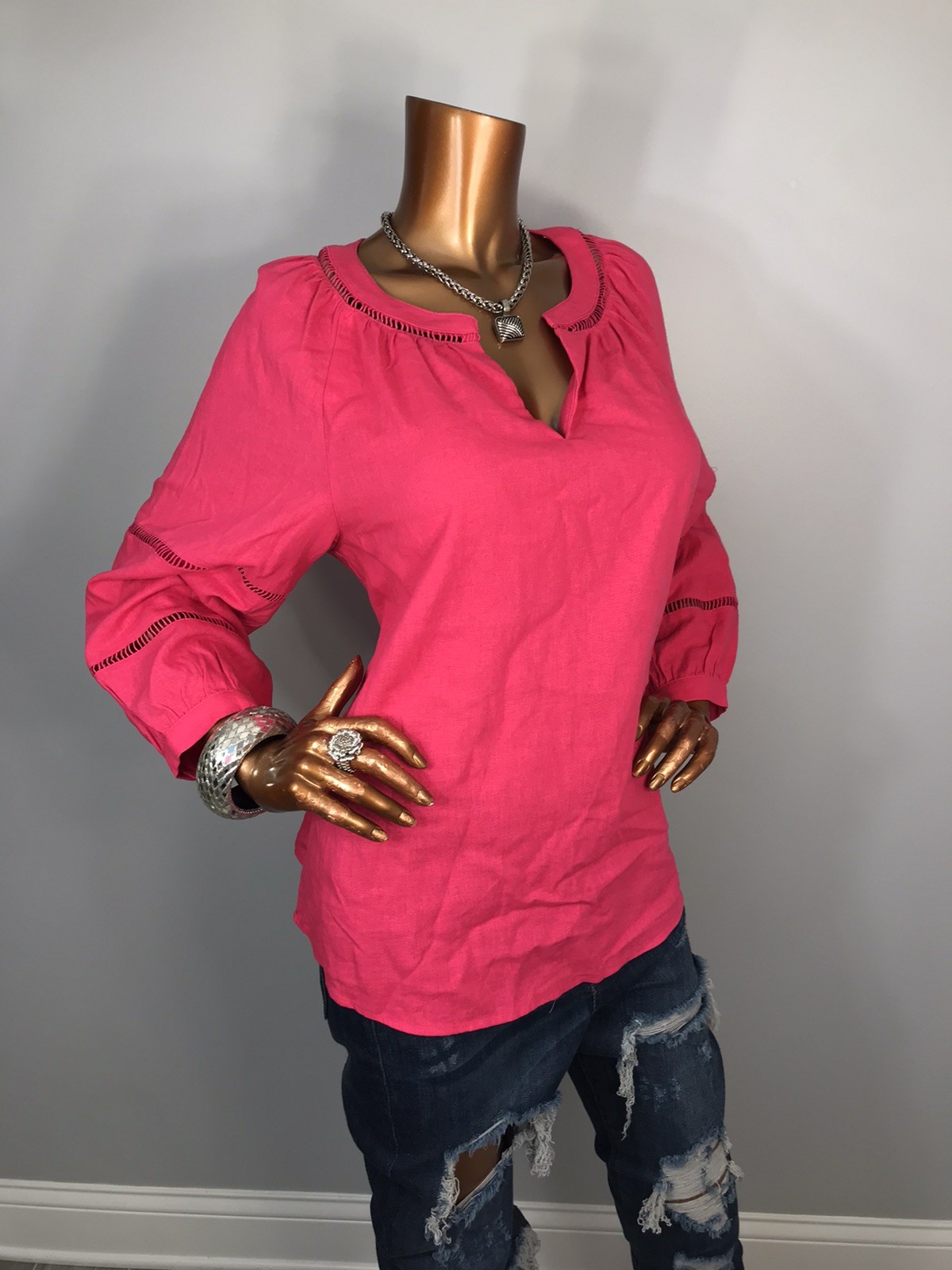Anne Klein M Top NWT $89 Linen Blouse Pink Crochet Low V Cut Sexy Shirt 3/4 Slvs