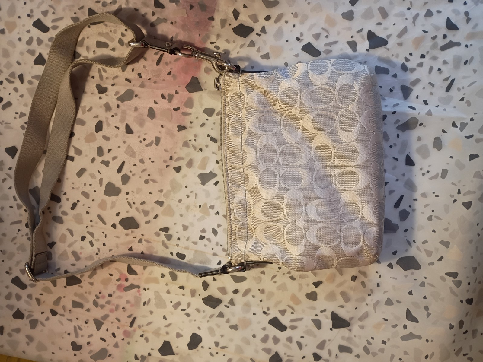 Vintage Coach Signature Logo Beige Small Crossbody Bag Zip Top Turnlock Pocket