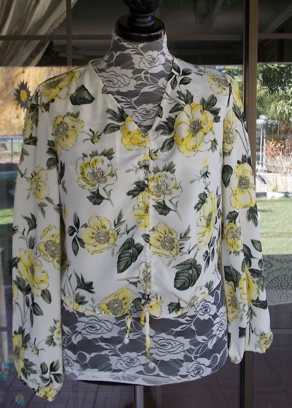 Long Sleeve Yellow Floral Ruched Front Tie Blouse Sz. XL 44″ Bust