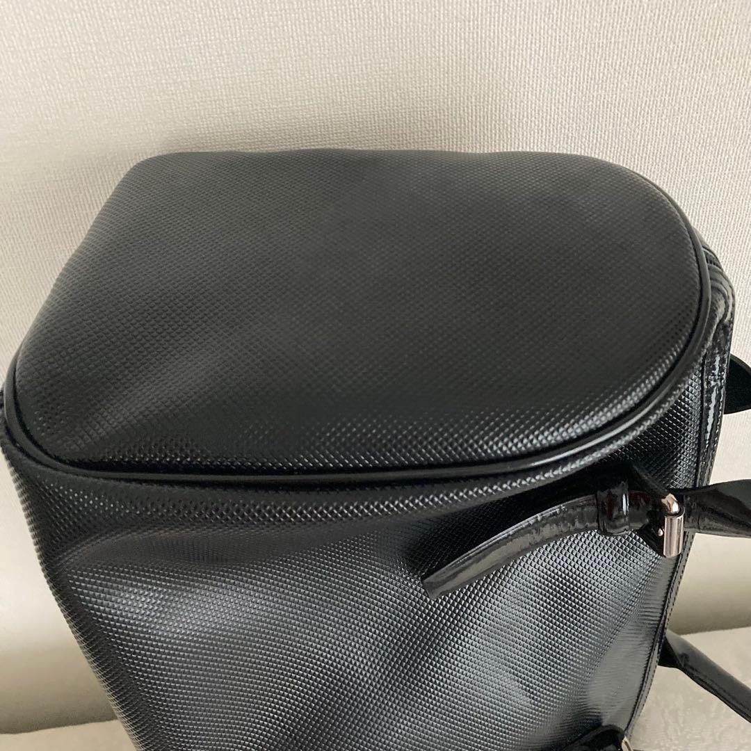 LONGCHAMP Black Patent Leather Boston Style Commuter Handbag Zip Top