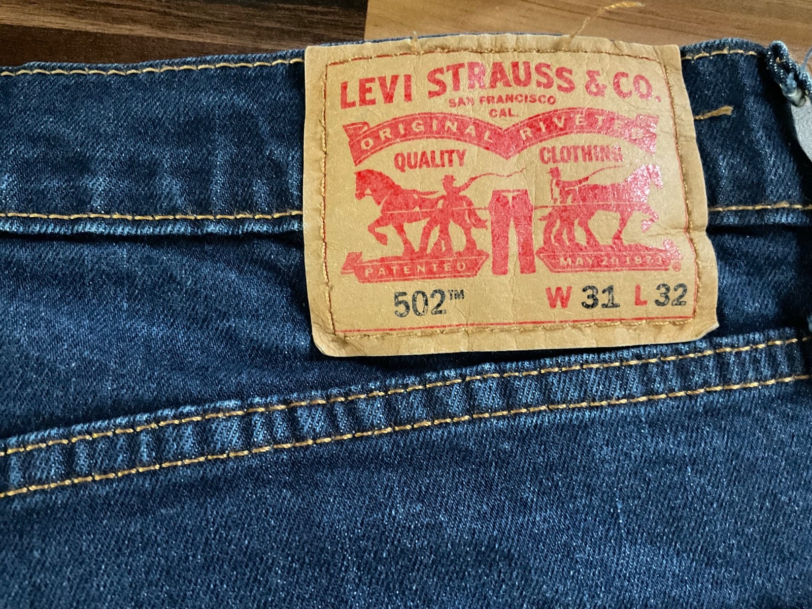 LEVI’S 502 Dark Navy Blue Denim Zip Fly Jeans – W31 L32 – Men’s