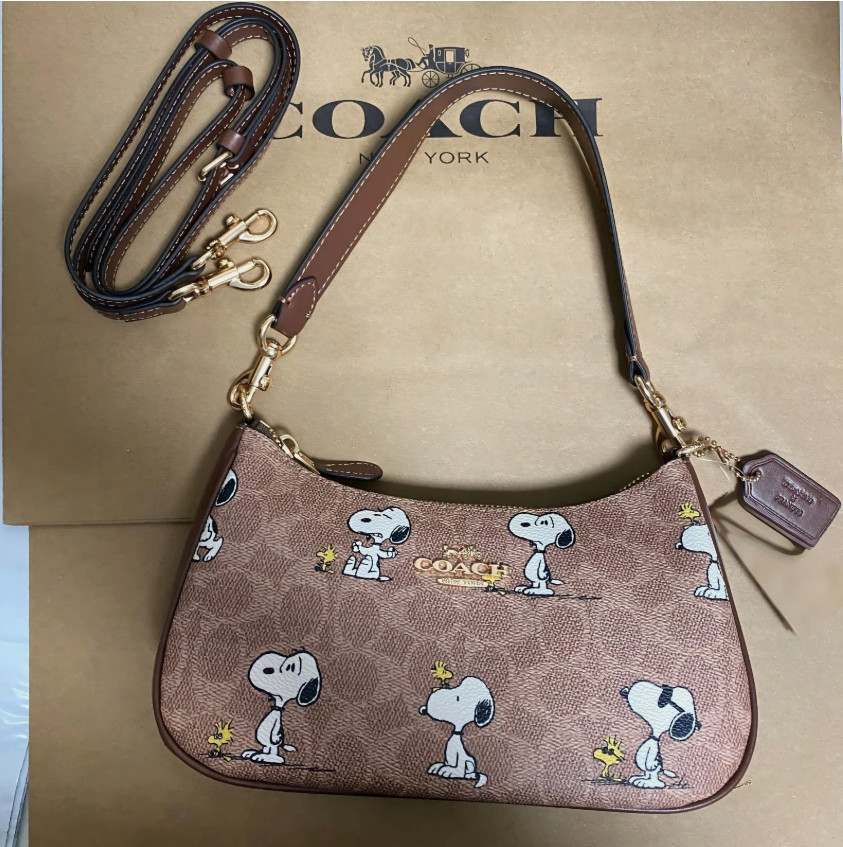 COACH x PEANUTS Teri Shoulder Bag Tan Brown Snoopy Print Signature Canvas CBJ88