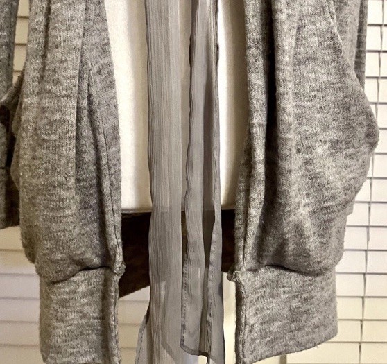 Ryu Tying Grey Cardigan Medium