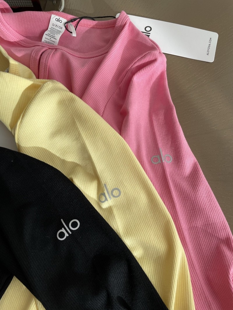 NEW AIo Yoga Dreamlight Long Sleeve Shirt Threaded Knit Soft Casual Women’s Top