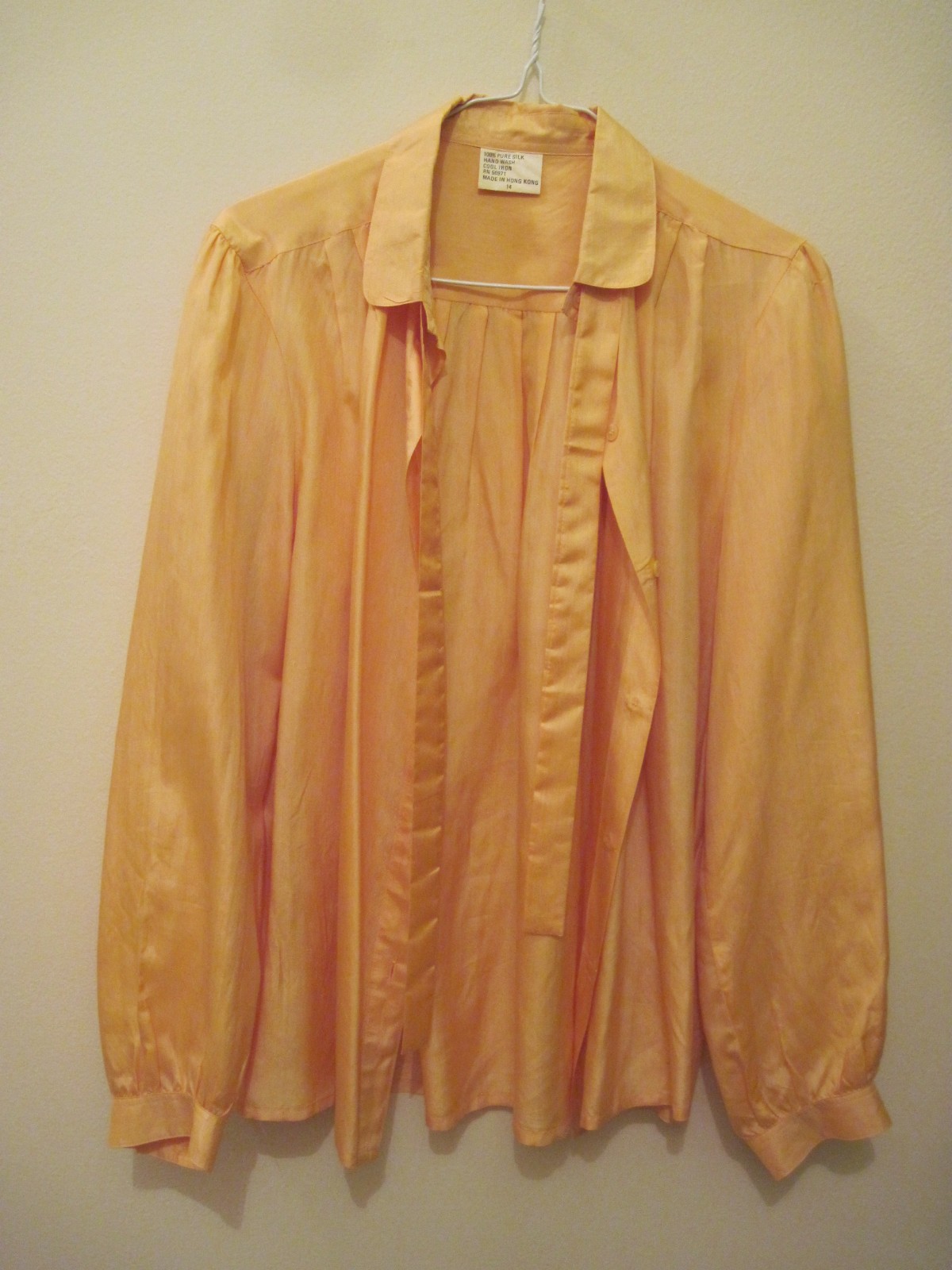 Silk long-sleeve button-down shirt/blouse apricot-ish M/L Peter Pan collar