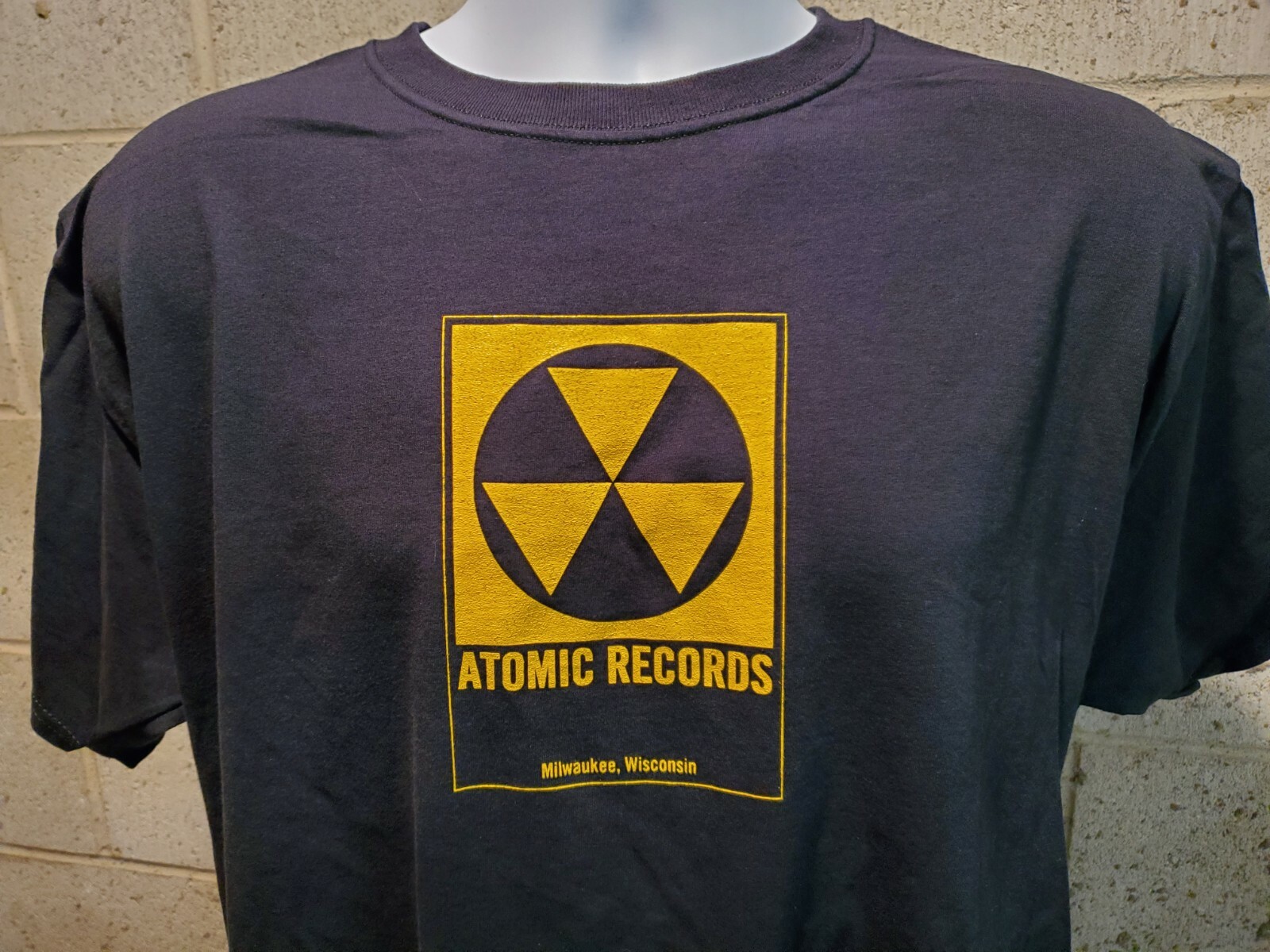 New! ATOMIC RECORDS Milwaukee FALLOUT LOGO Authentic T-Shirt S-M-L-XL-XXL-XXXL