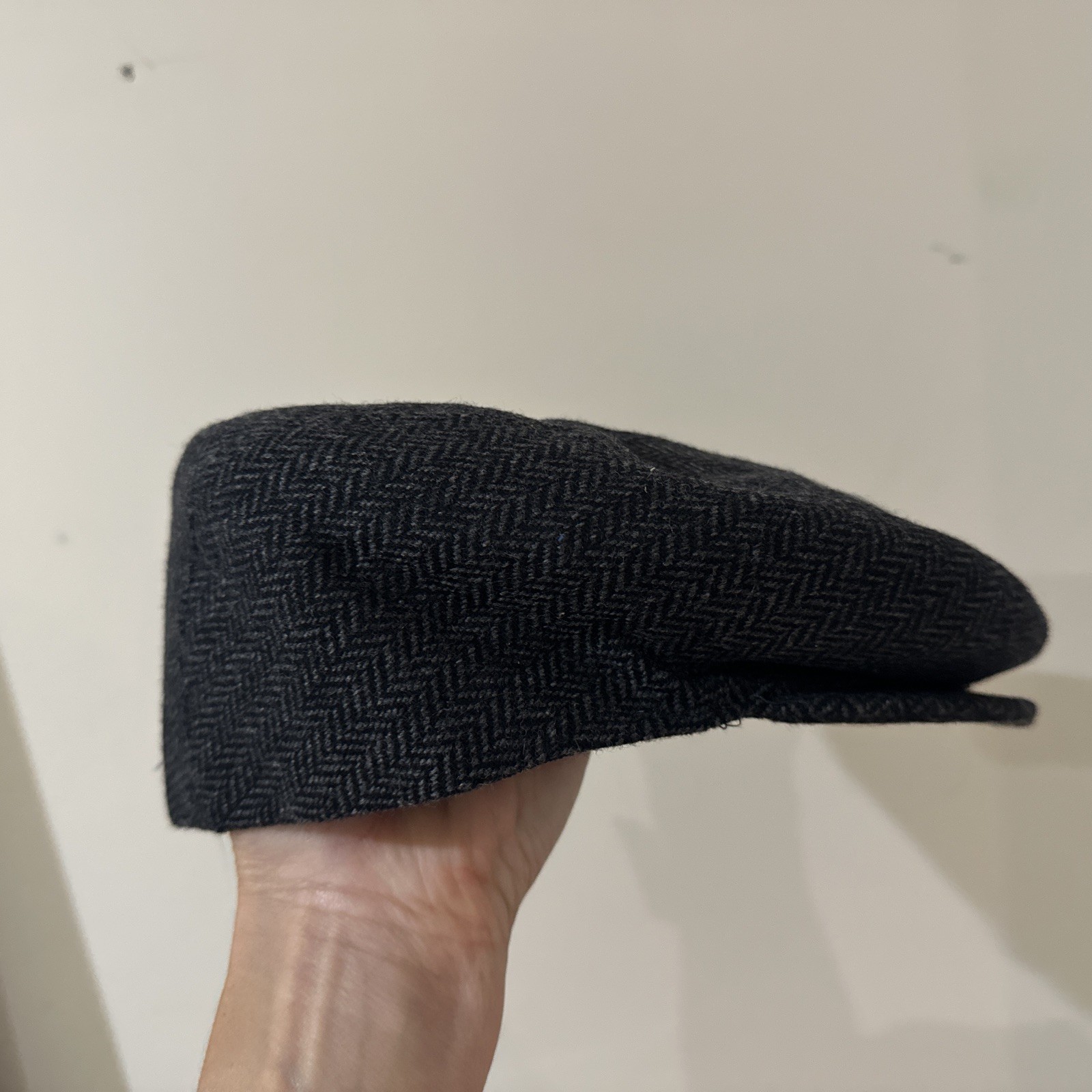 *NEW* Brooks Brothers 346 Men’s Herringbone Flat Cap, size L – still has tags