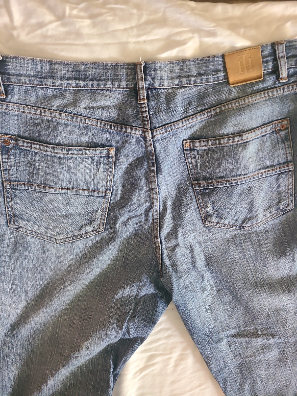 Tommy Hilfiger Mens Relaxed Fit Light Wash Blue Denim Jeans 38×30 Vintage