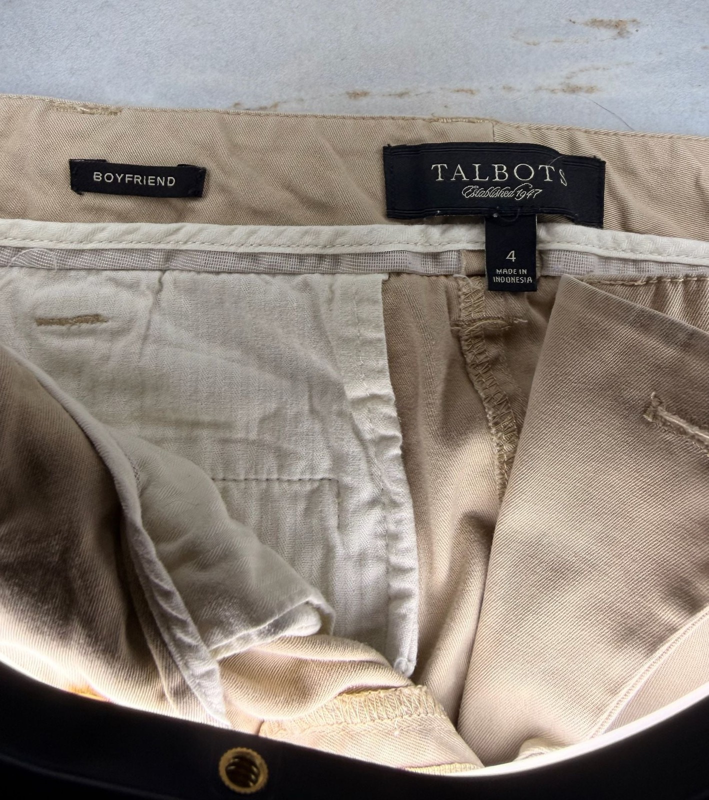 Talbots Boyfriend Chino Khaki Pants Size 4