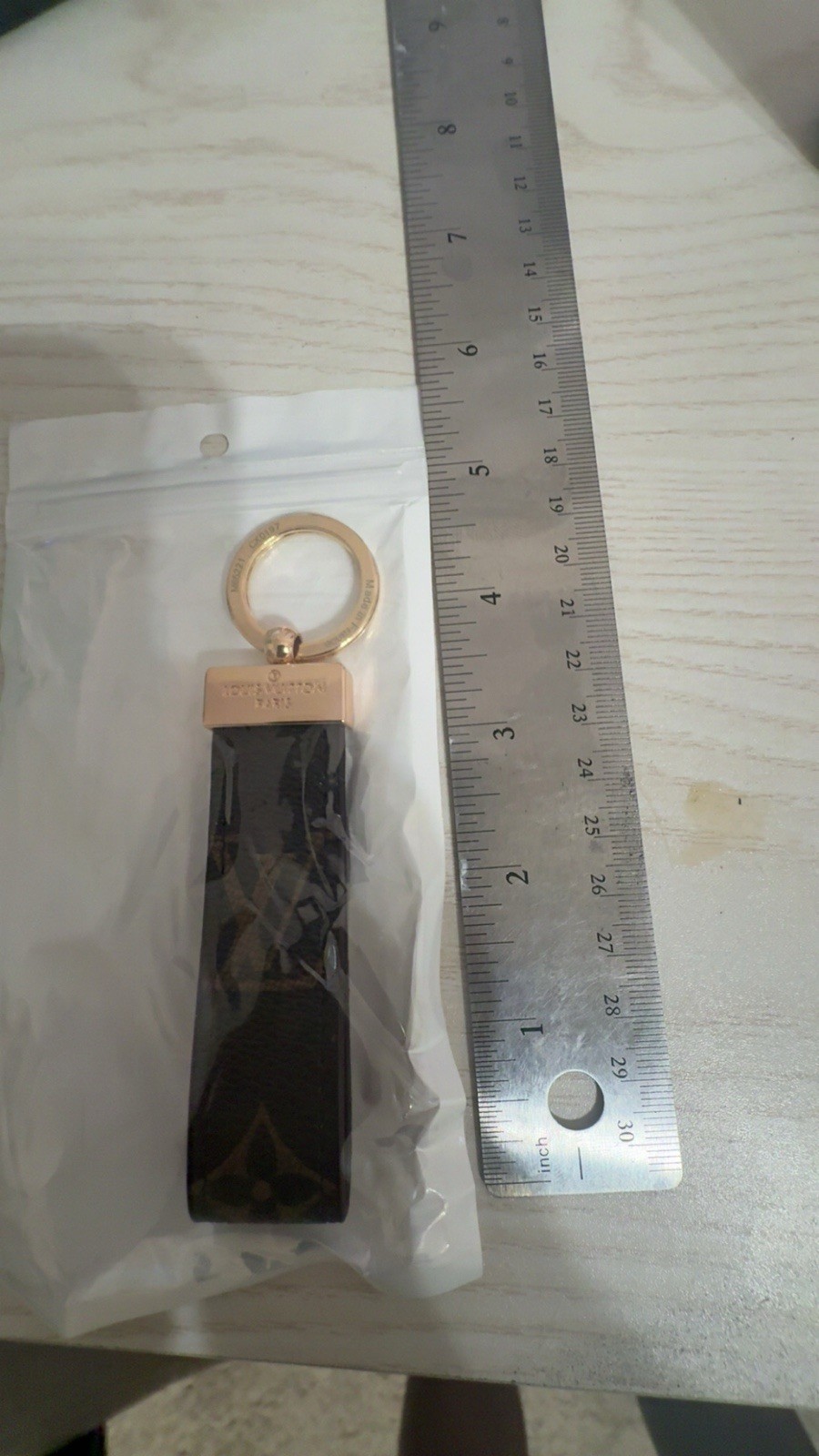 Louis Vuitton Monogram Brown Gold Leather Metal Key Chain Key Ring Designer Logo