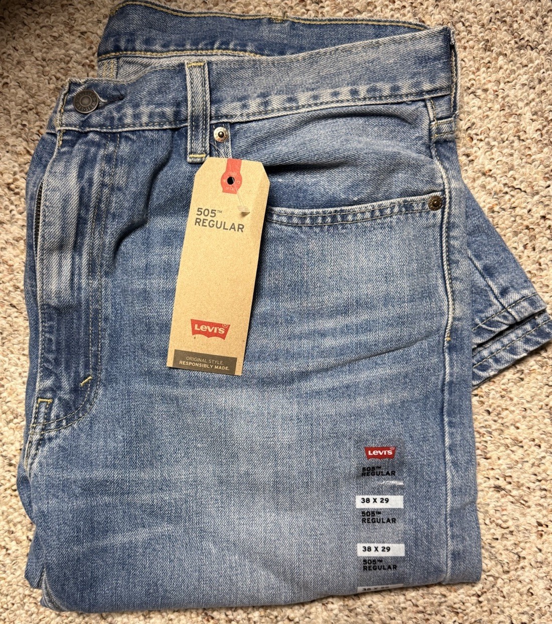 Levi’s 550 Men’s Relaxed Fit Jeans – Stonewash Blue (00550-4891) 38×29