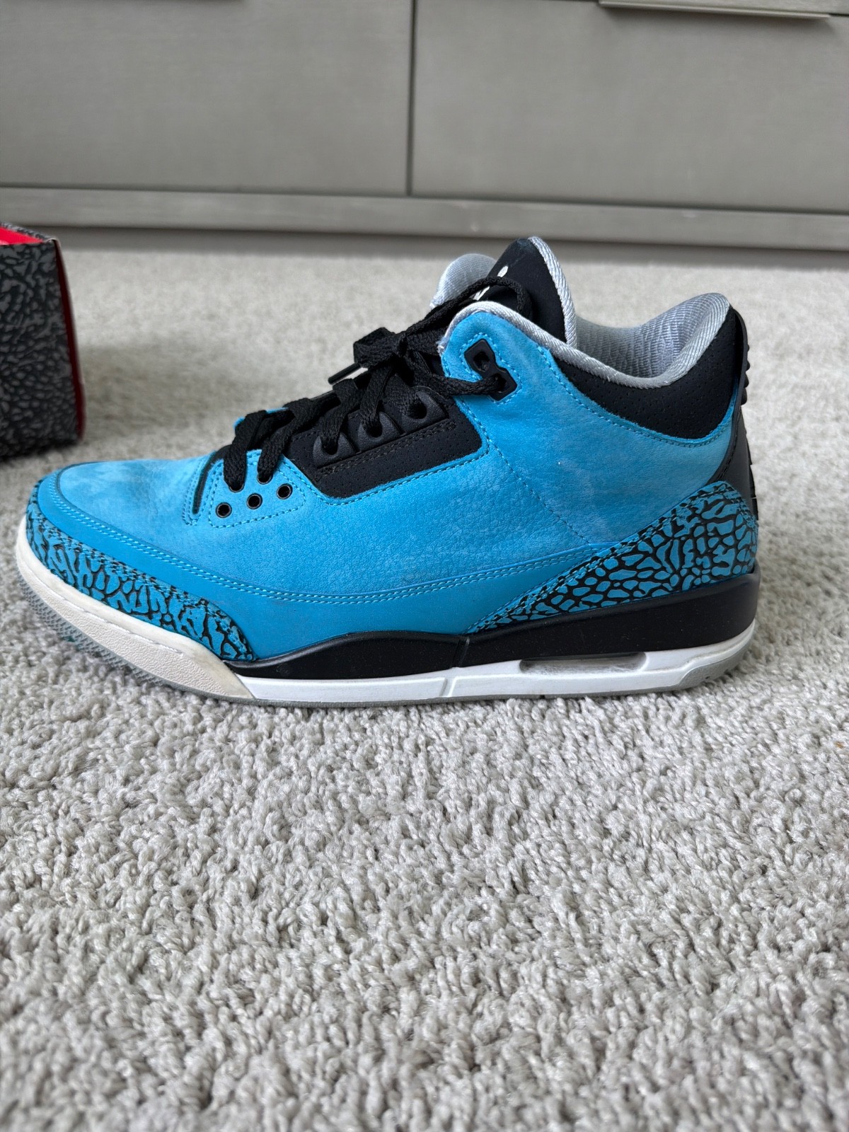 Size 9.5 – Air Jordan 3 Retro Powder Blue