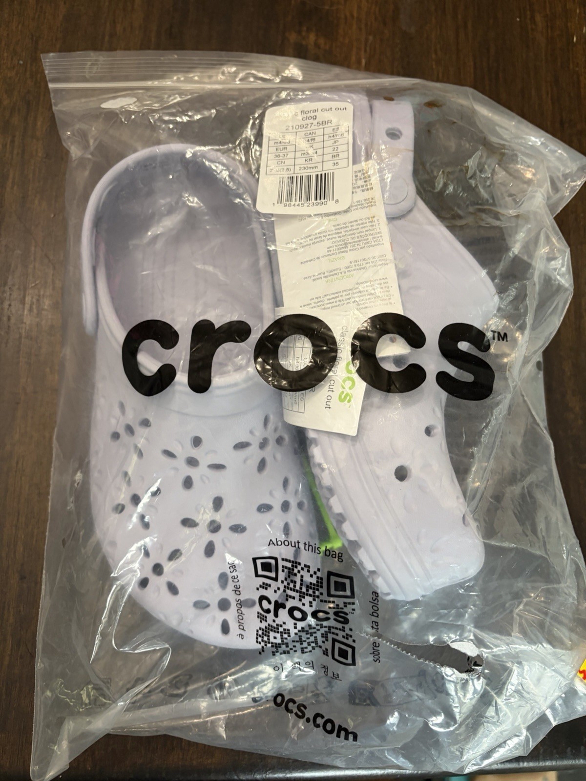 Crocs Classic Floral Cut Out Clog Purple Moon Men 4 / Women 6 210927-5BR