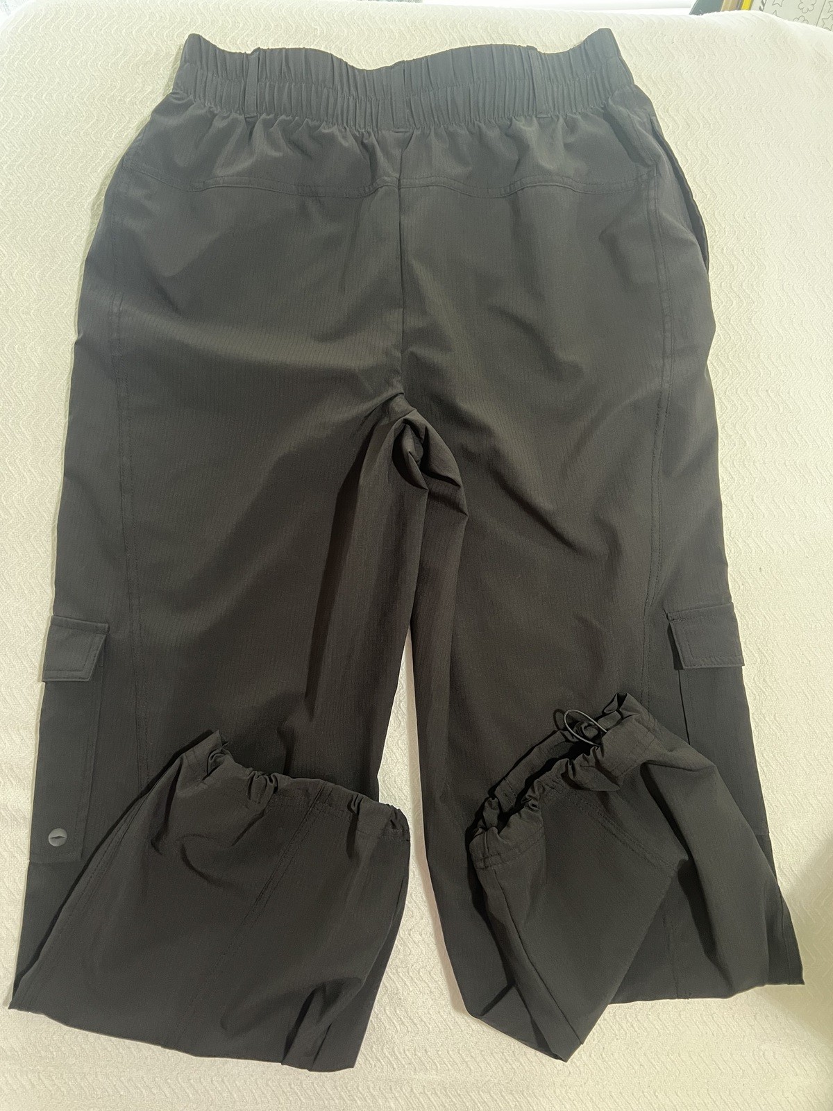 Avia Women’s Black Cargo Athletic Pants Size Small