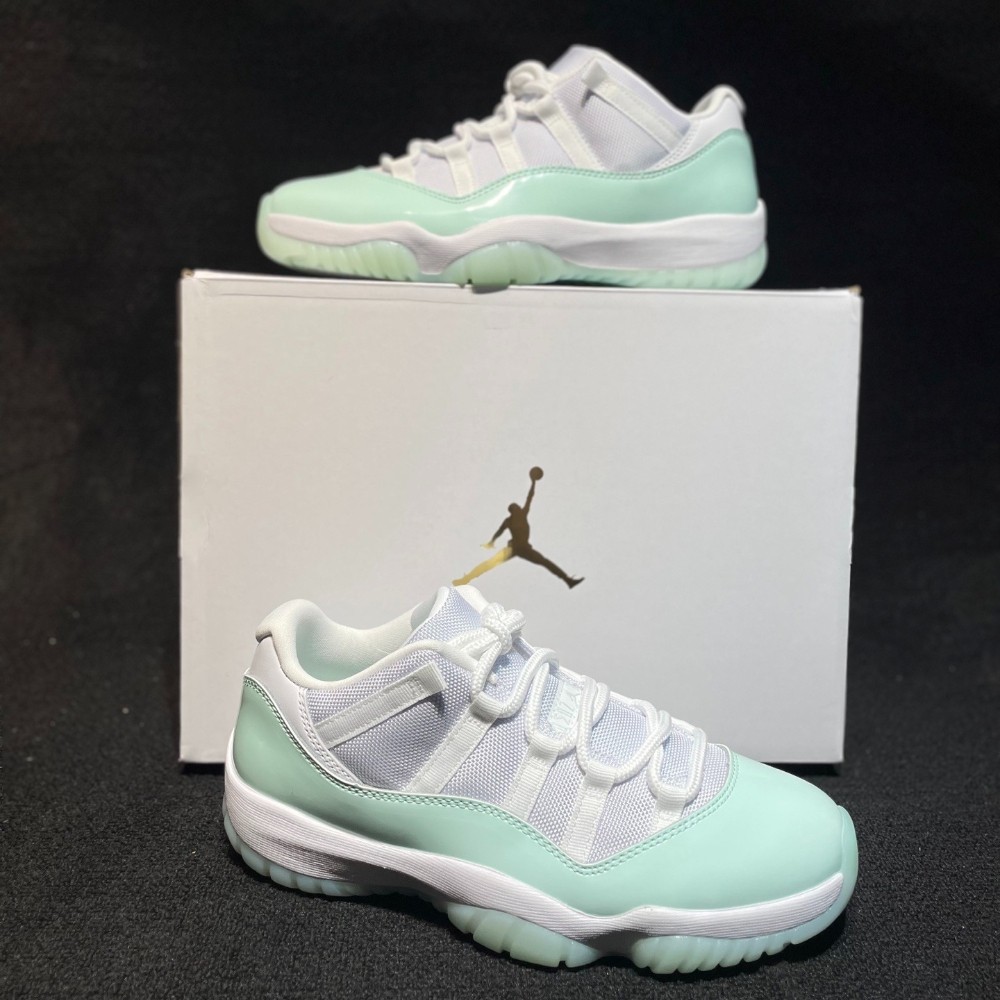 AJ 11 Low ‘Igloo’ Sea green 2025 AH7860-103