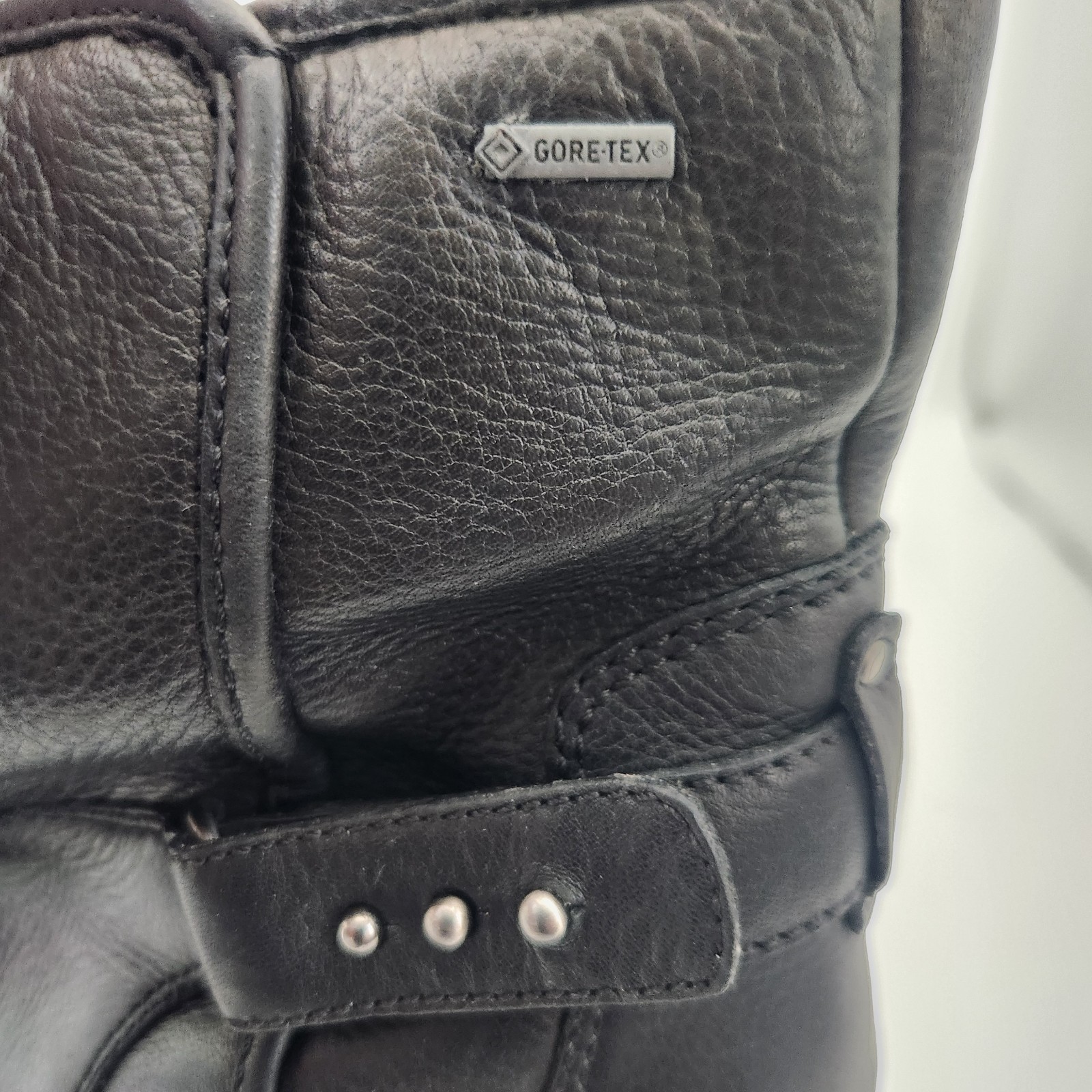 Clark’s Women’s Natira Kit Boots Size 10M Black Leather Upper Wedge Goretex