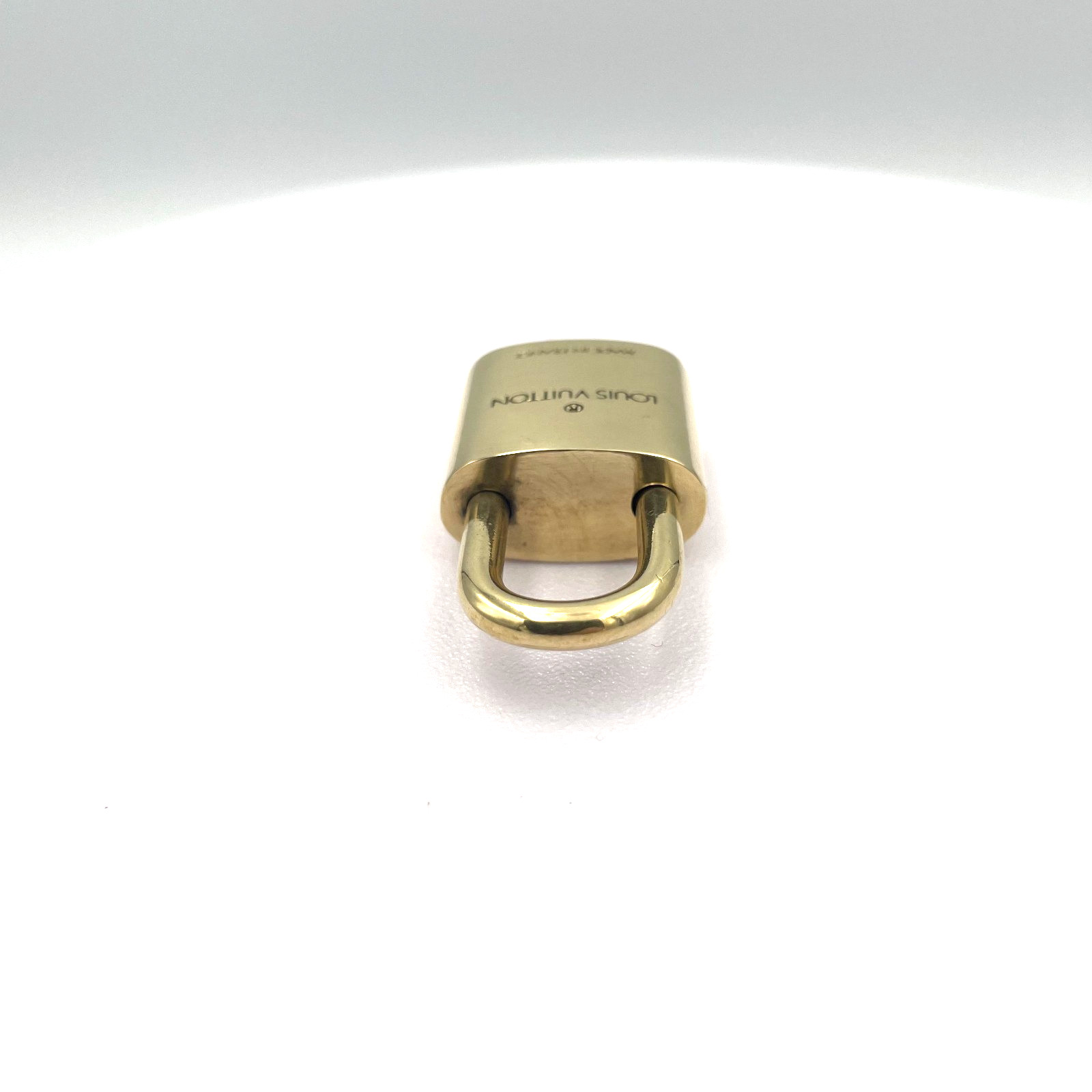 LOUIS VUITTON Padlock Key Set R10000 Random Numbers Polished Authentic