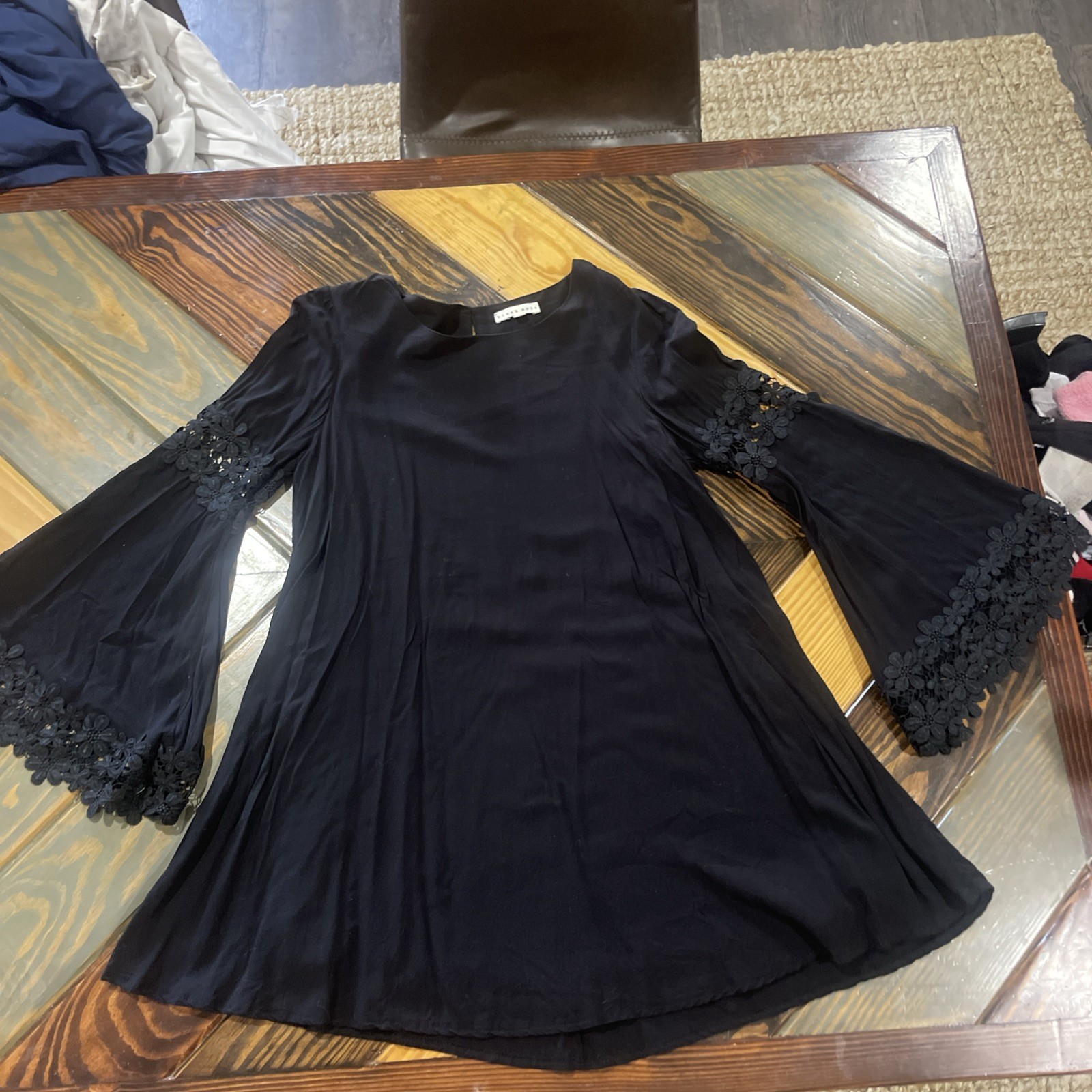 5 Item Lot, Women’s Tops Various Sizes, Single Original Owner, Similar Sizing