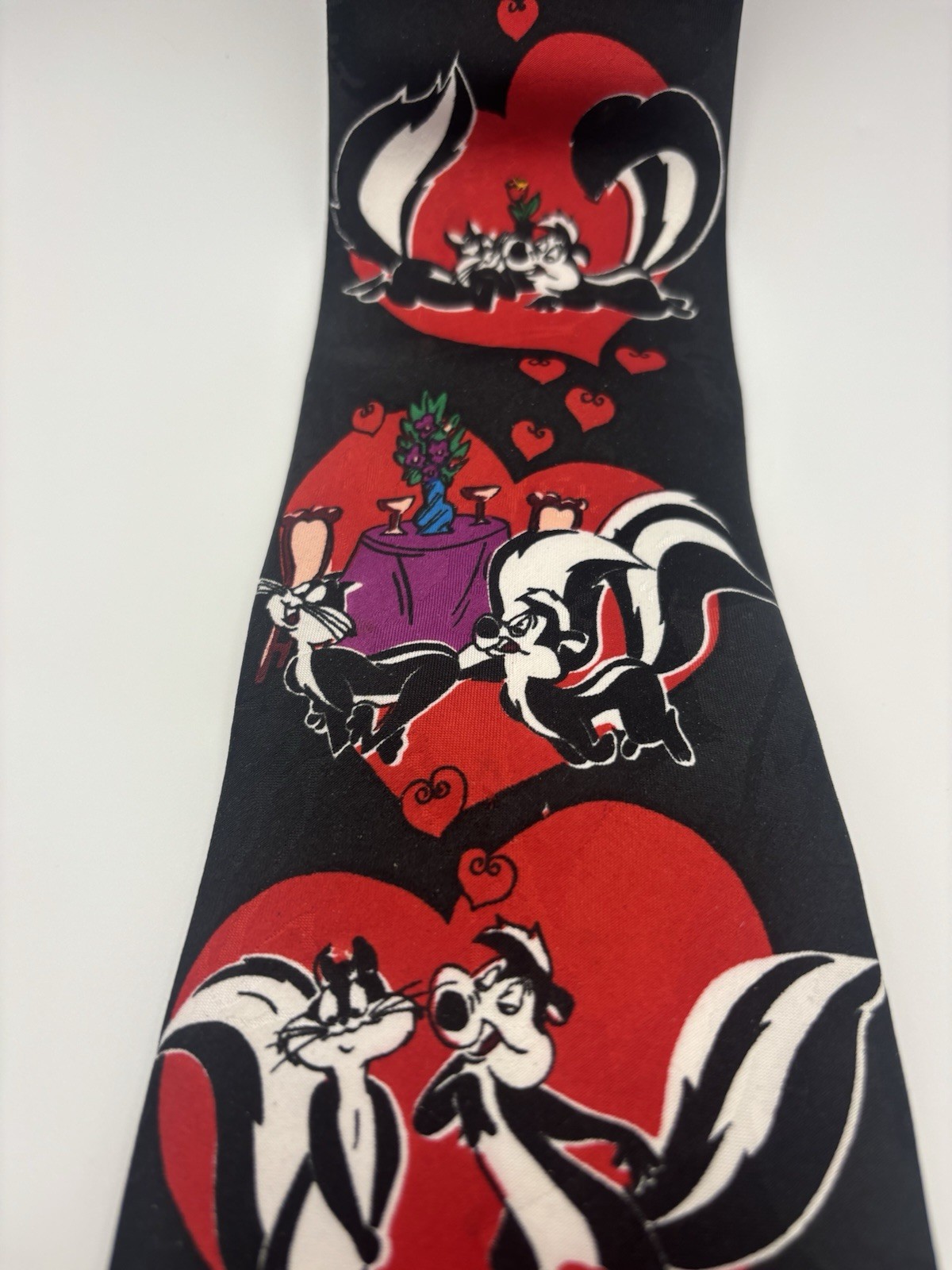 Vintage Looney Tunes Mania Pepe Le Pew Skunk Tie 1995 Hearts Valentines Day