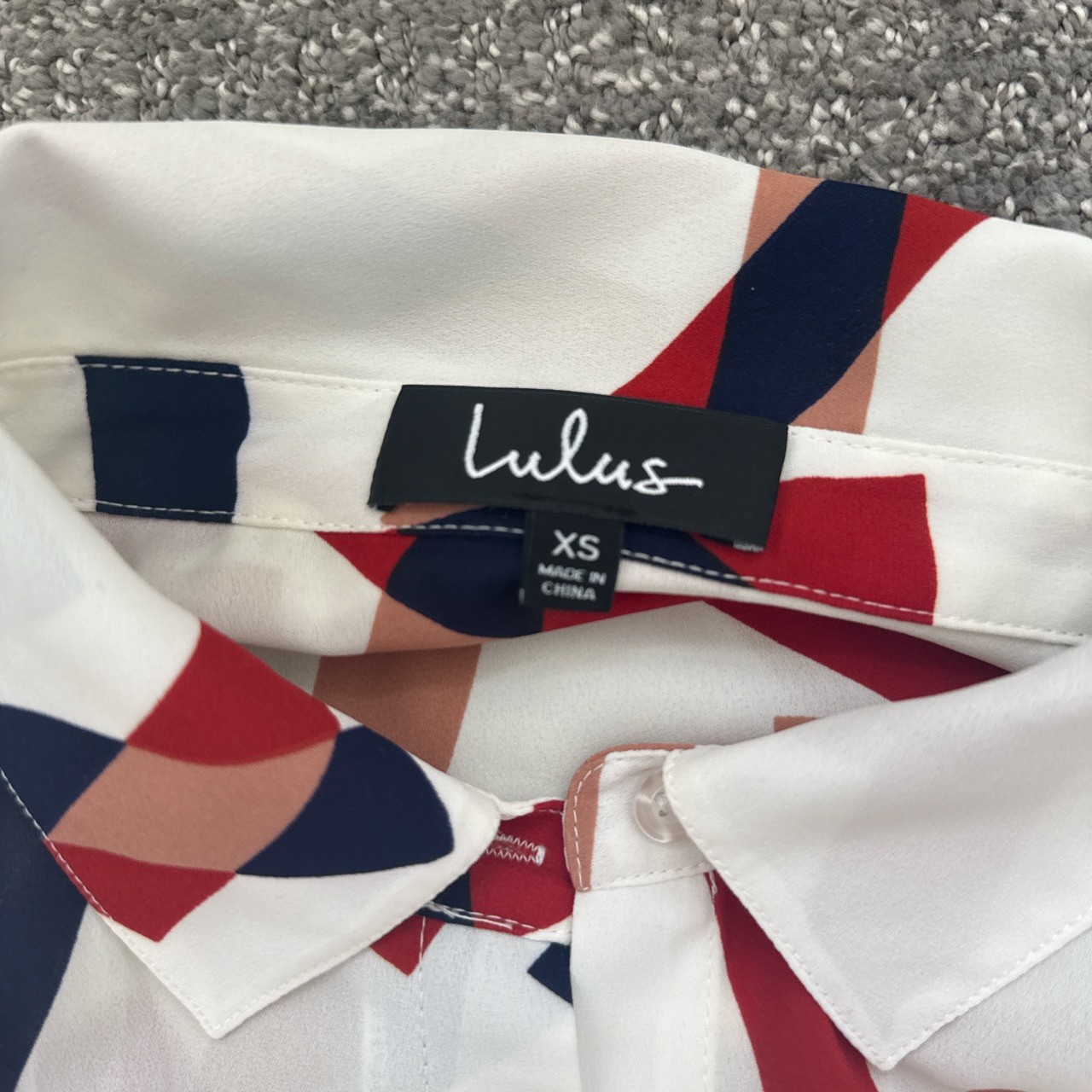 Lulus Camrose White Geometric Print Button-Up Long Sleeve Top Womens XS