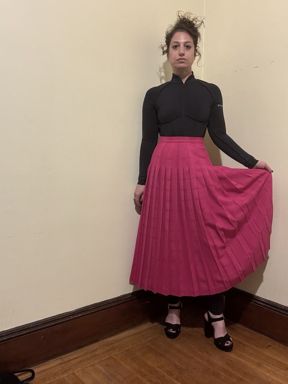 Retro Y2K Jaeger Fuchsia Wool Blend Pleated Midi Skirt, Size 24″ Waist XS Mint