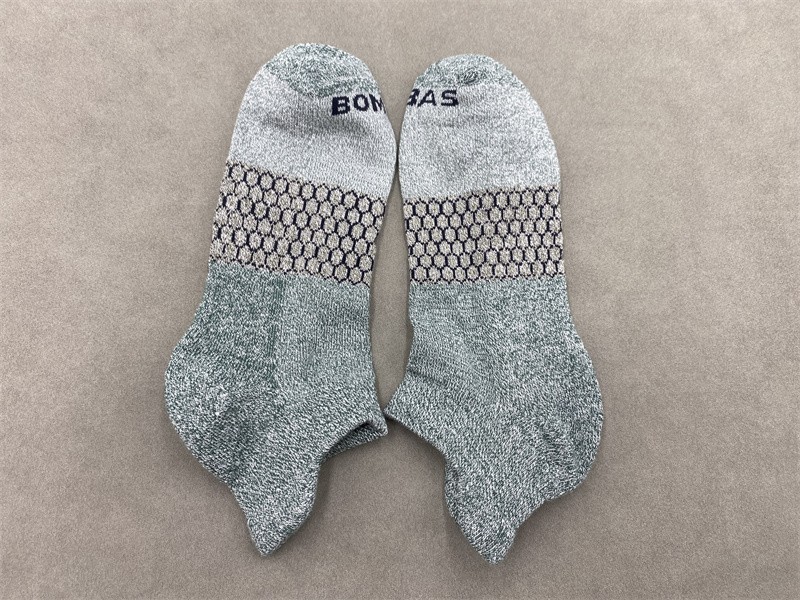 4 Pairs Bombas Men’s 9.5-13 Performance Ankle Socks Grey-Green Size Large