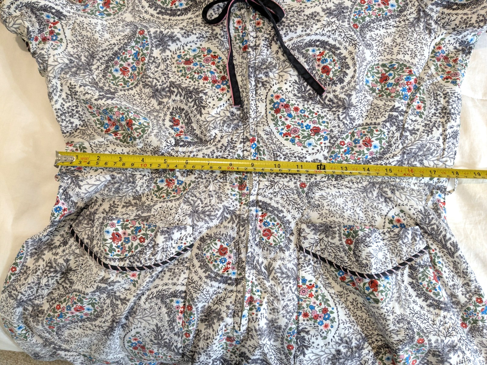 Styled by Loralyn 40’s or 50’s Vintage Cotton Dress, floral pattern
